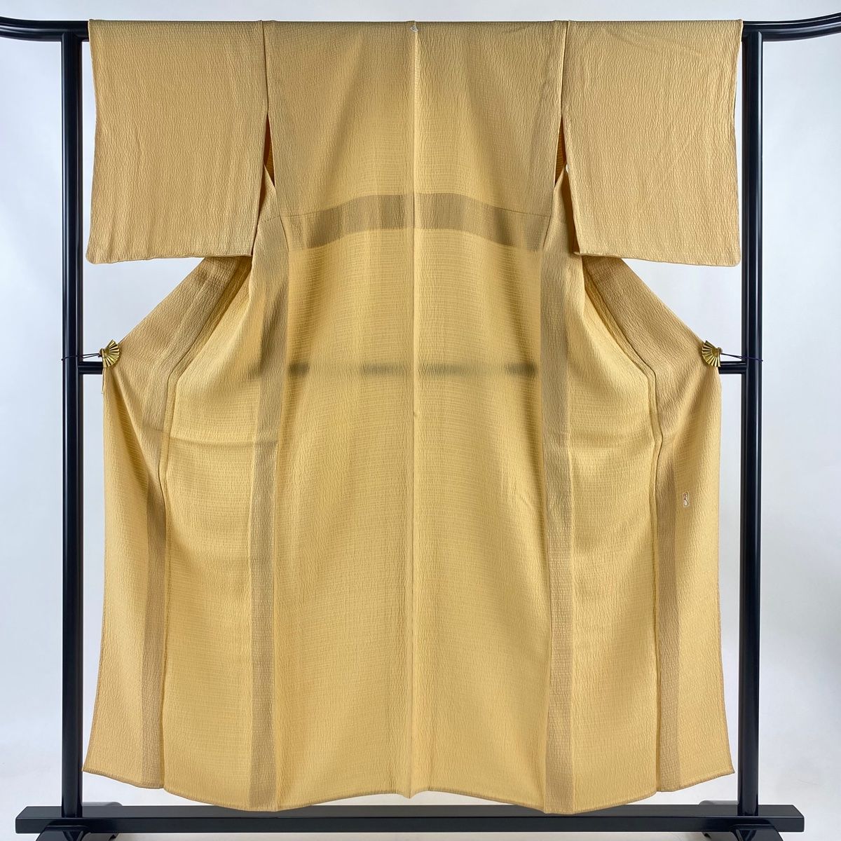 色無地 身丈154cm 裄丈62.5cm S 単衣 押田正義 落款 地紋 薄オレンジ 正絹 秀品 一つ紋