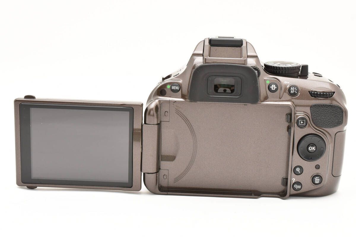 ☆極上品☆《ショット数17,766 回 》ニコン Nikon D5200