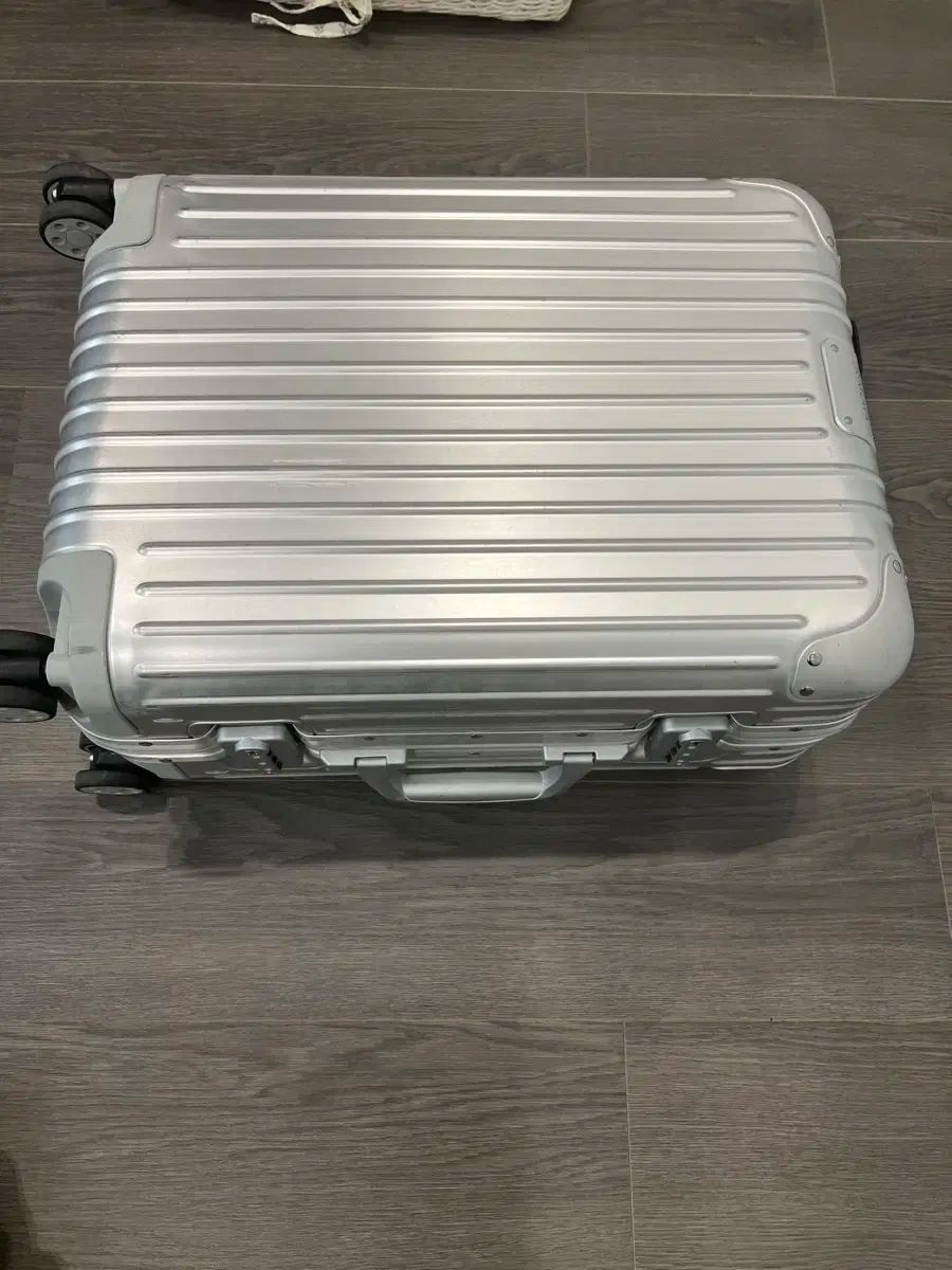RIMOWA リモワ オリジナル キャビン