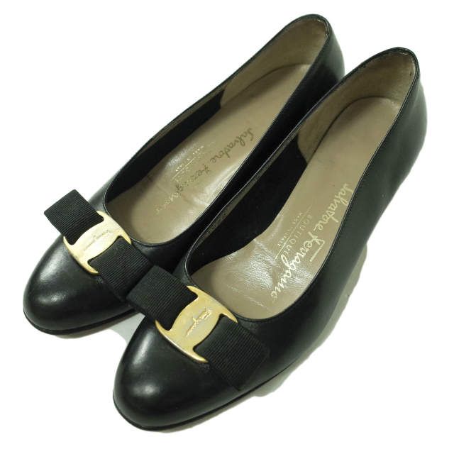 Salvatore Ferragamo パンプス ヴァラ VARA 22.5 三越伊勢丹 | FERRAGAMO/フェラガモ_Women通販 | ヴァラ 【送料