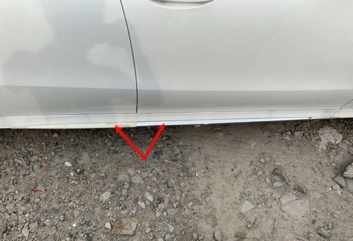 メルセデス ベンツCLA 2019年 - C118 2色選択 外装 ステンレス製 サイド ドアモール ドアガーニッシュ キズ防止 ロゴ付き