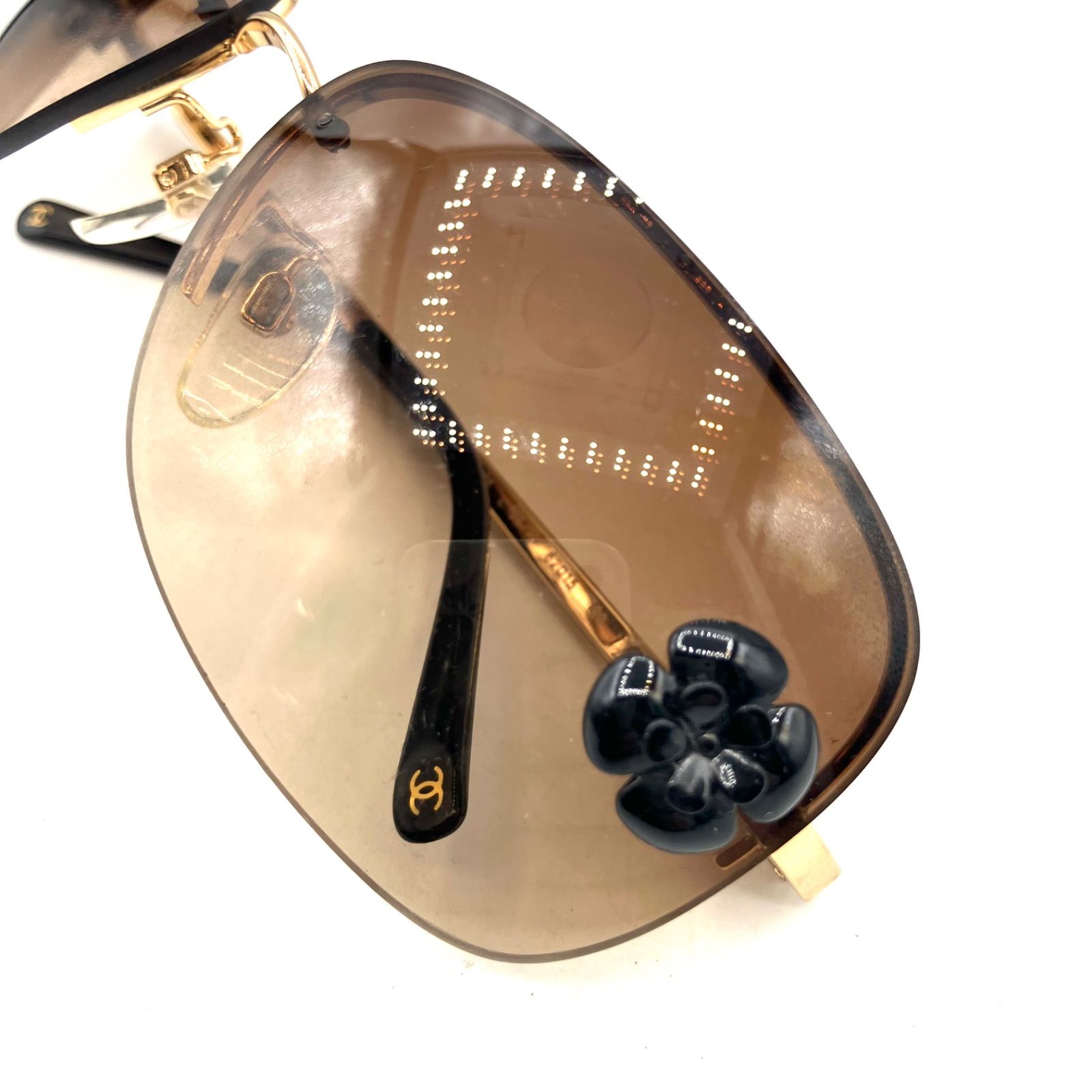 鑑定済み】正規品 CHANEL シャネル サングラス カメリア 4135 c