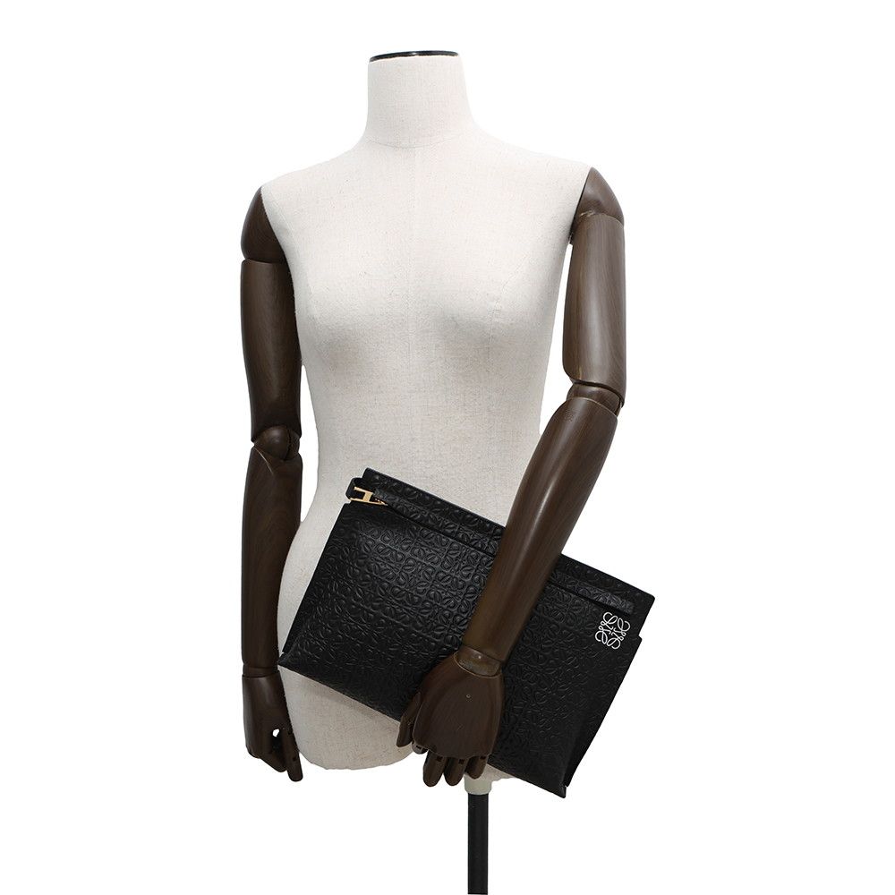 ロエベ クラッチバッグ アナグラム Tポーチ レザー LOEWE 黒