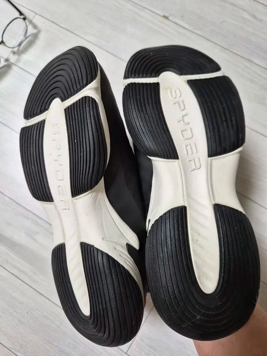 ブラック 取り外し