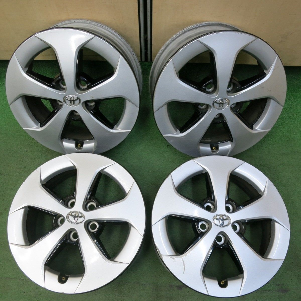 4本価格 トヨタ 30系 プリウス 純正 ホイール 15インチ 15×6J PCD100|5H 5051616SYホ