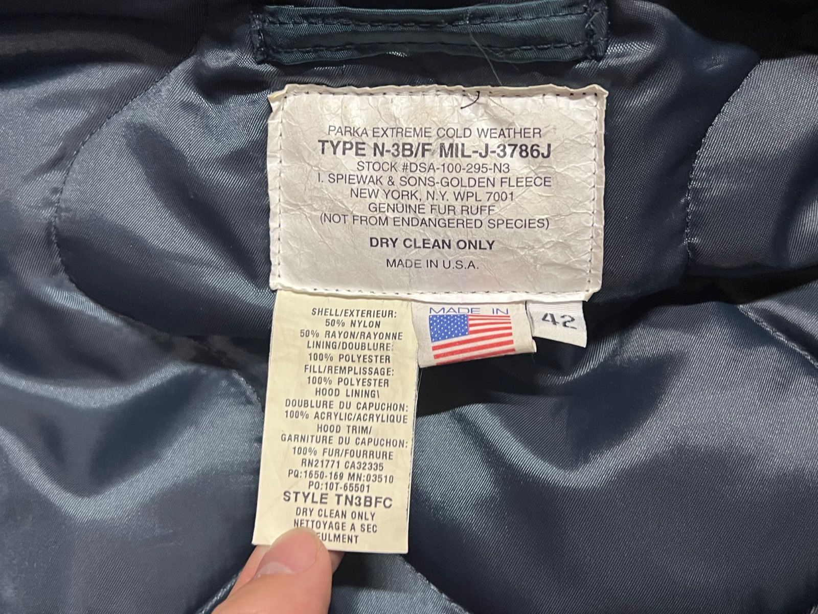 【まもなく終了】極美品SPIEWAKネイビーN-3B サイズ38 タイタンクロス まもなく終了】極美品SPIEWAKネイビーN-3B サイズ38 タイタンクロス