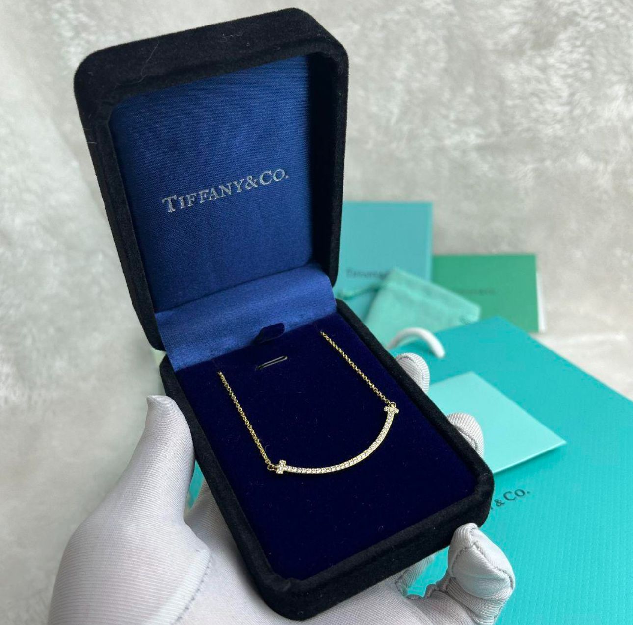 【美品】TIFFANY & Co.ティファニーT スマイル ネックレス  箱付き