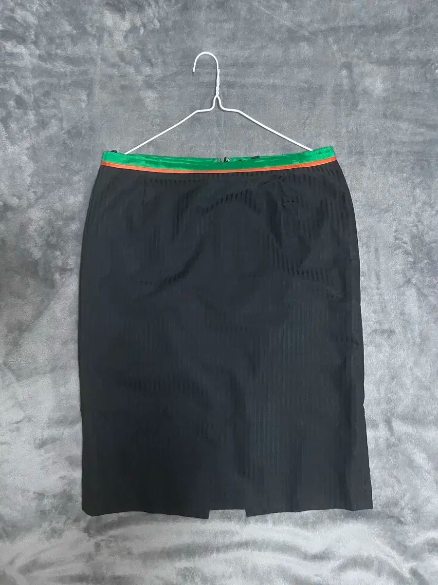 ETRO(エトロ) スカート 黒 ストライプ 正規品