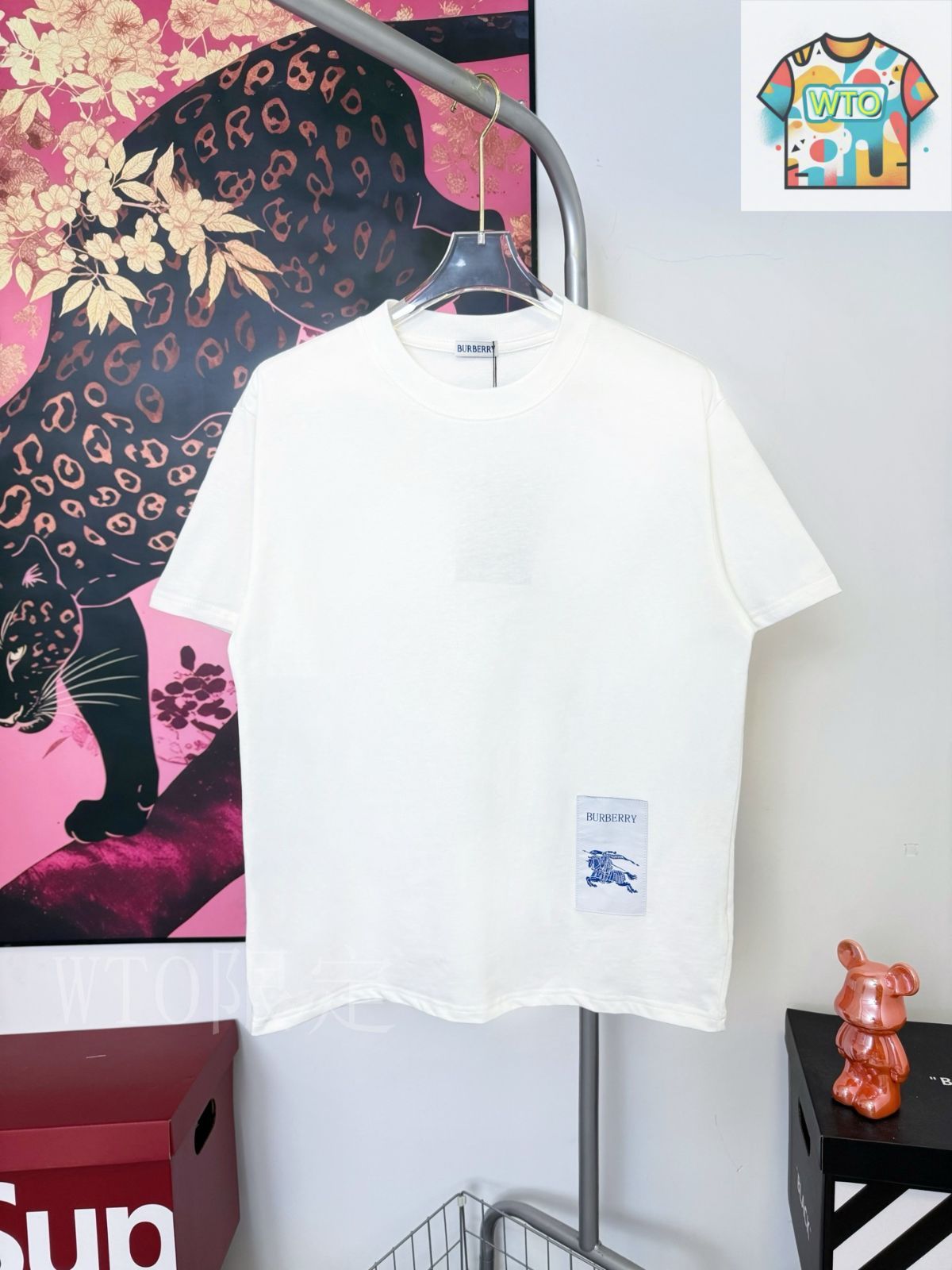 今日特価】BURBERRY Horseferry Patchwork T-Shirt-3 - メルカリ