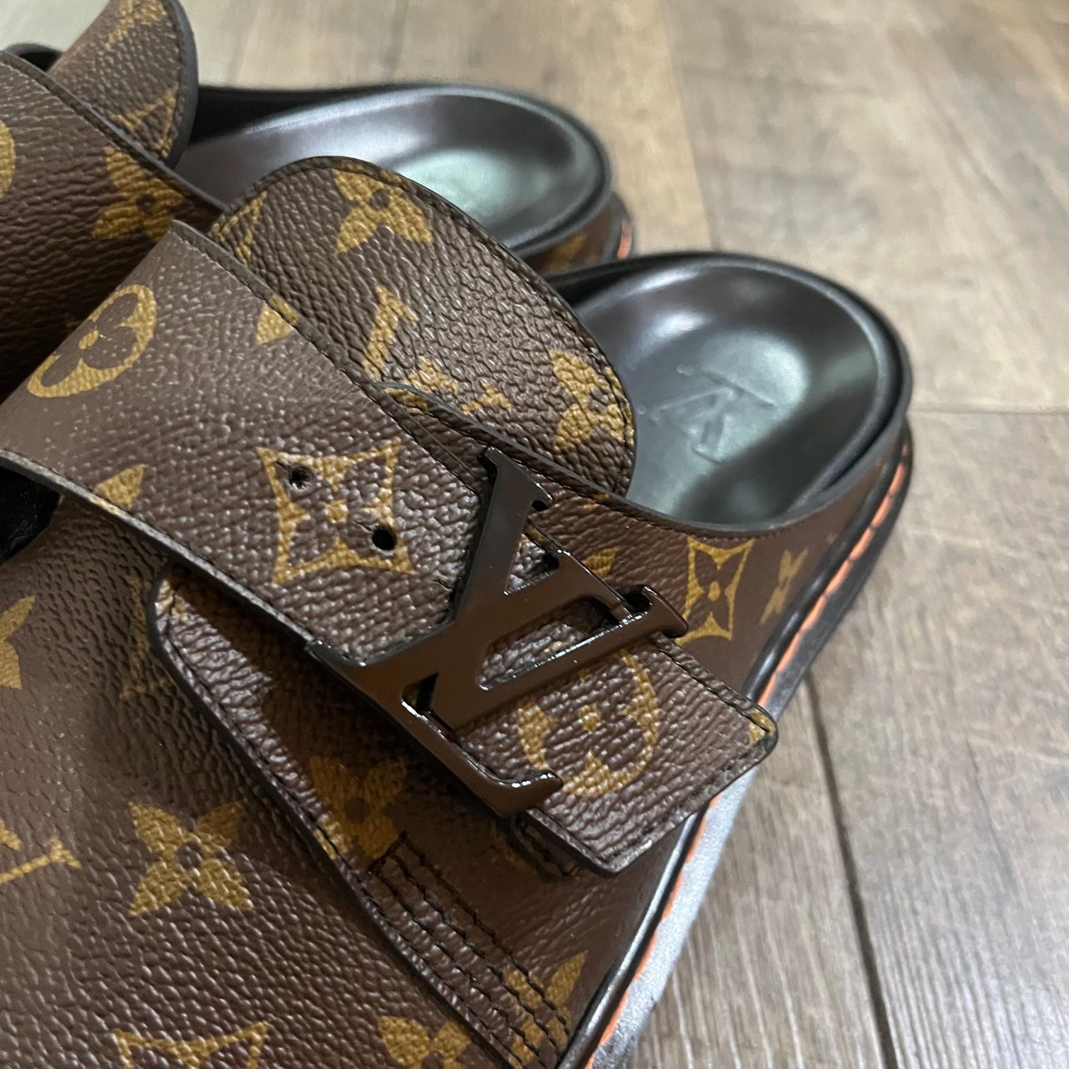 ルイ・ヴィトン ルイ・ヴィトン LOUIS VUITTON LVイージーライン 