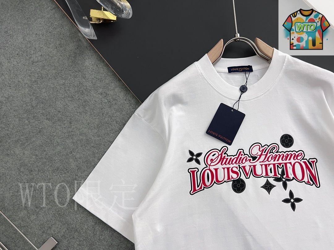 Louis Vuitton ルイヴィトン プリント Tシャツ 今日特価】Louis Vuitton 2025 Print T ルイ・ヴィトン 2025