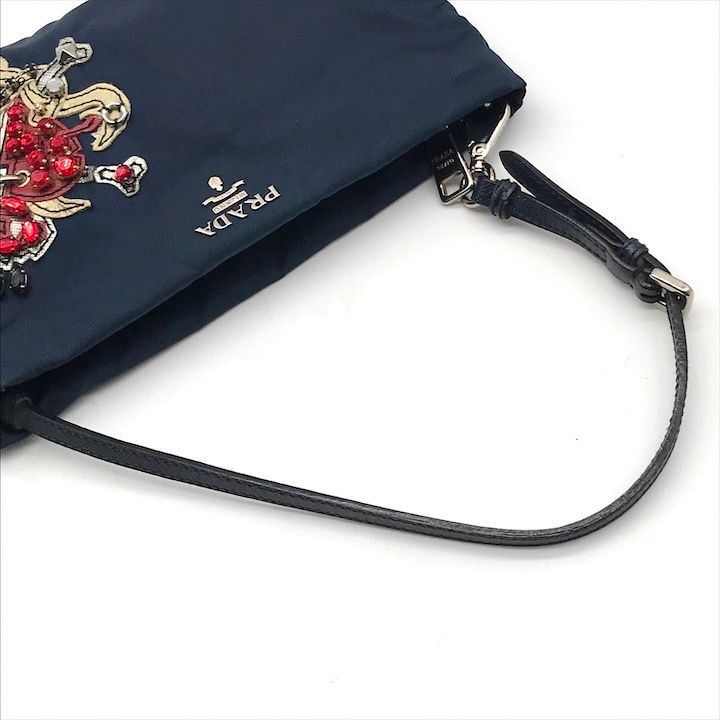 PRADA プラダ