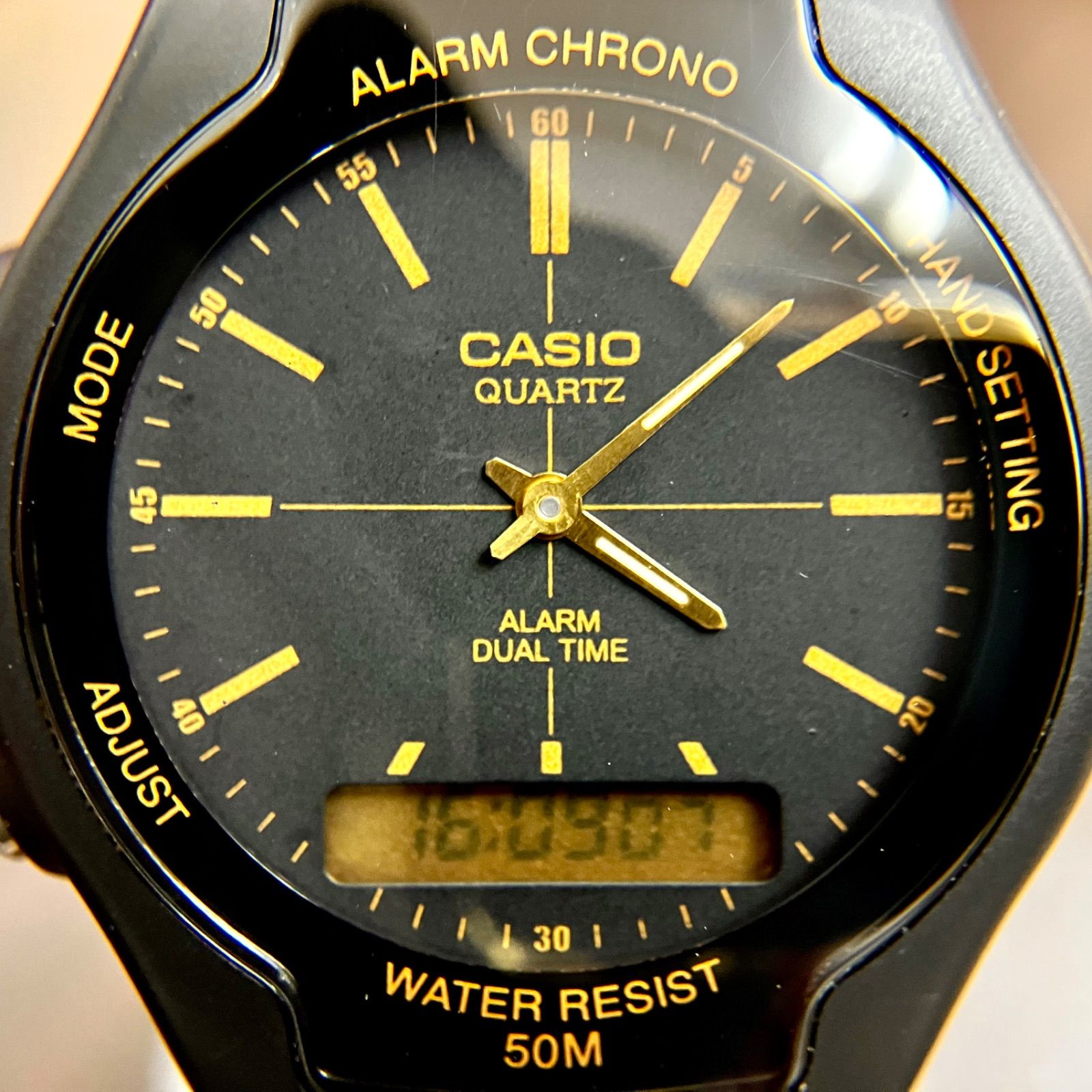 チプカシアナデジ⭐️ 黒金超美品 電池交換】 CASIO カシオ ユニセックス腕時計 アナログデジタル チープカシオシリーズ ブラックゴールド  文字盤 見やすい （AYA） たからやま メルカリ
