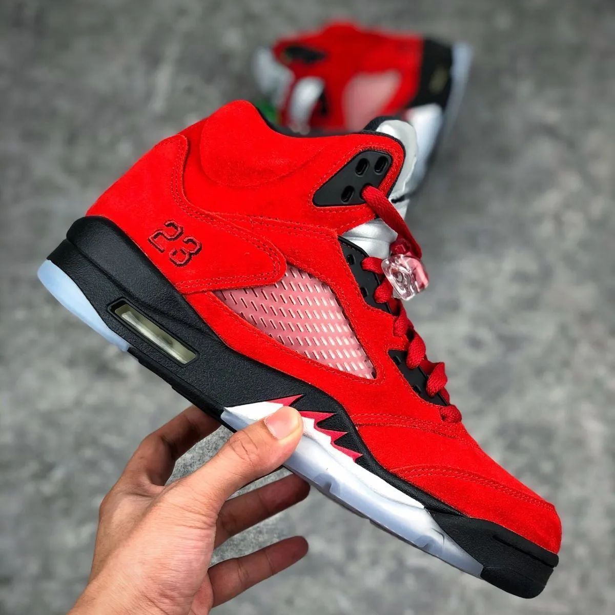 エアジョーダン5 レトロ トロブラボーAir Jordan 5 “Raging Bull” - メルカリ