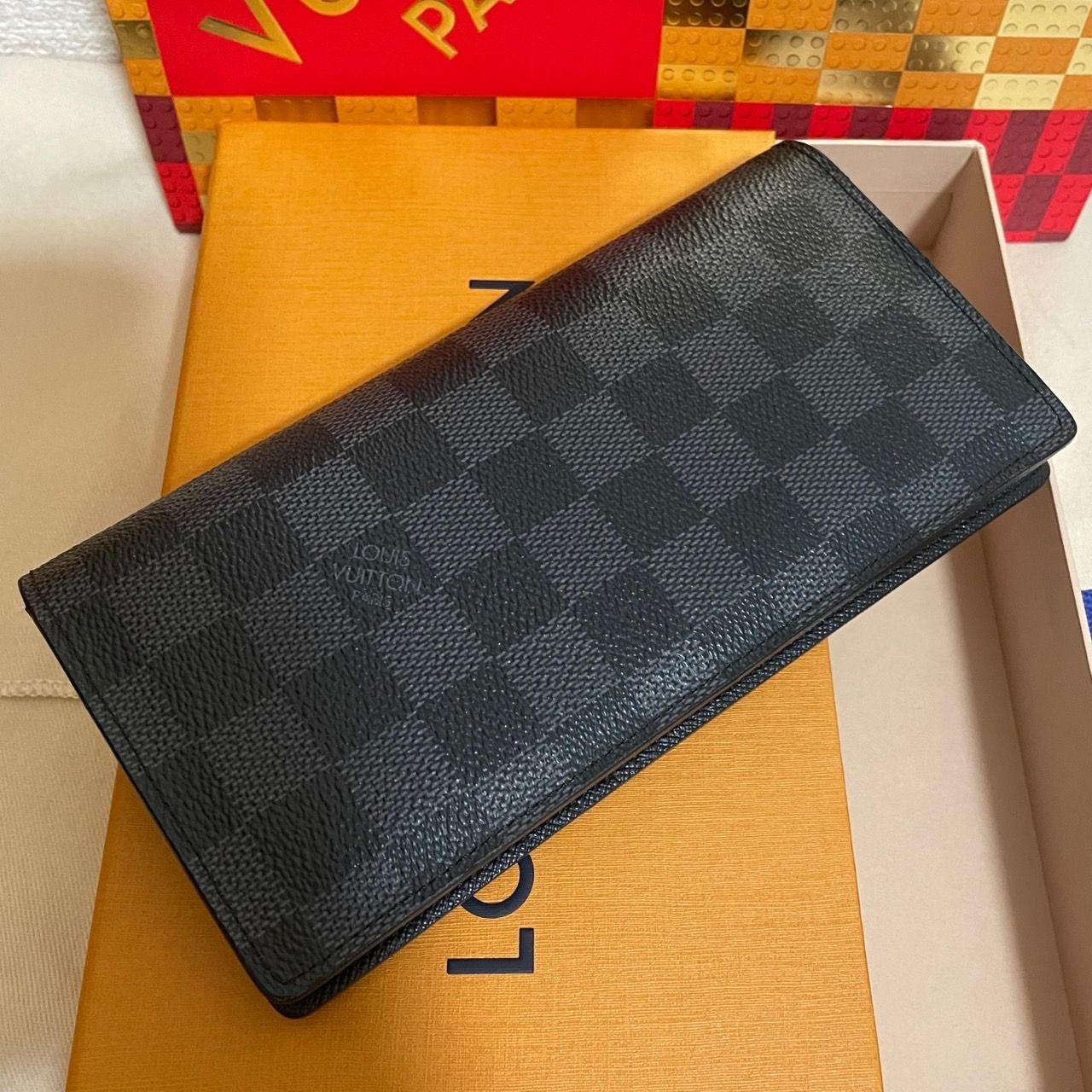 極美品！LOUIS VUITTON ダミエ グラフィット ポルトフォイユ ブラザ-