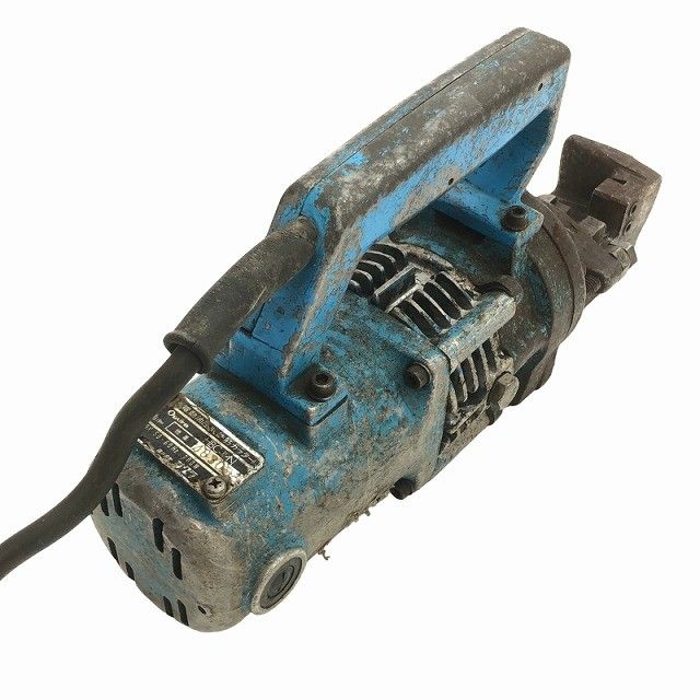 100V