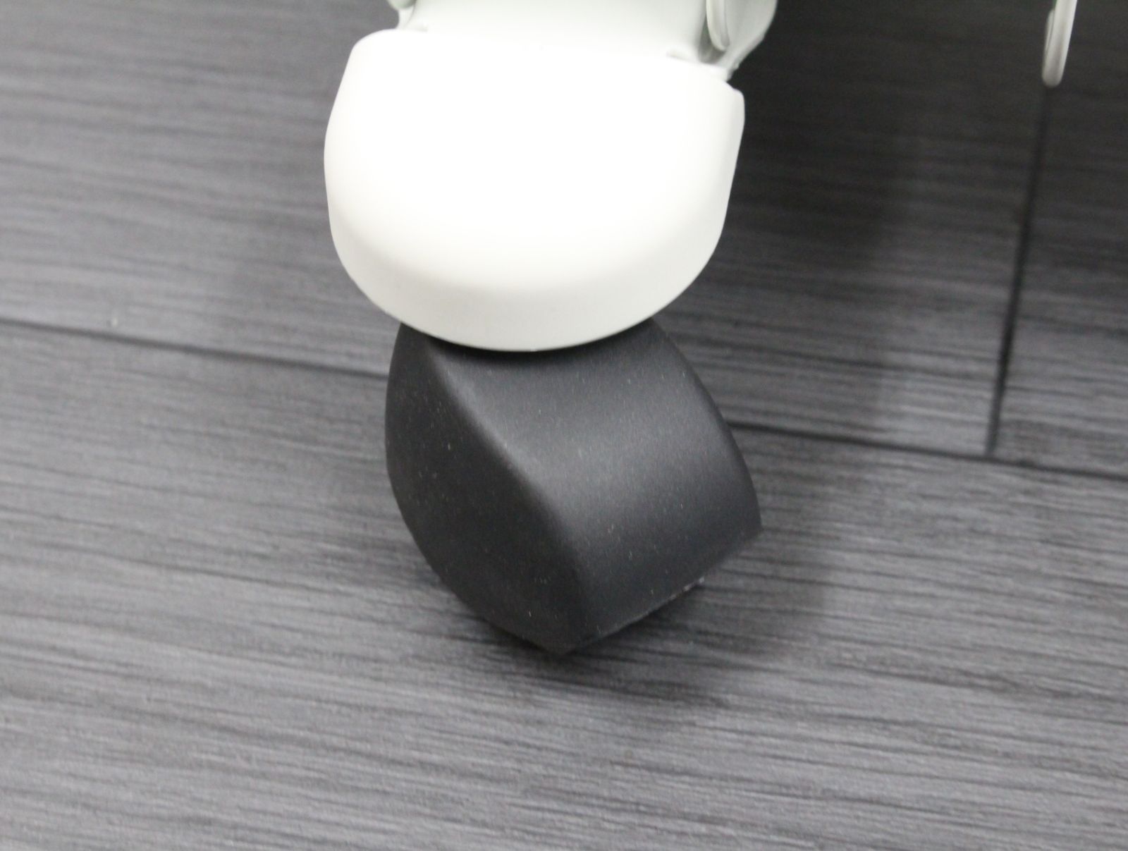 行董 DeLonghi デロンギ オイルヒーター 8～10畳 KHD410812-BK 暖房器具 AS0U18 WWW_KANDAIZUMI_COM