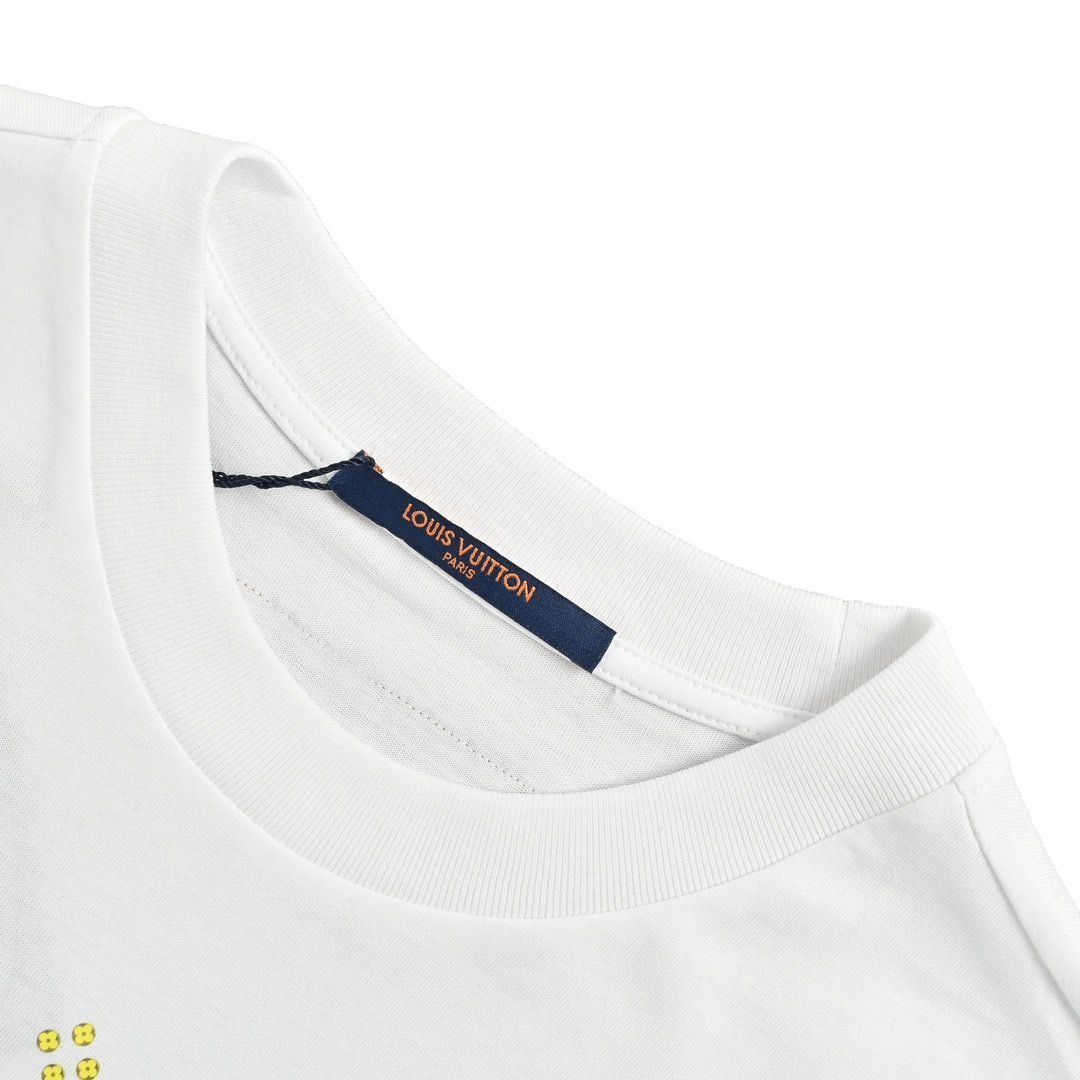 【Louis Vuitton】カジュアルな Tシャツ ホワイト ドラゴン 人気 今日特価】Louis Vuitton 24ss 龍年限定モザイクドラゴン