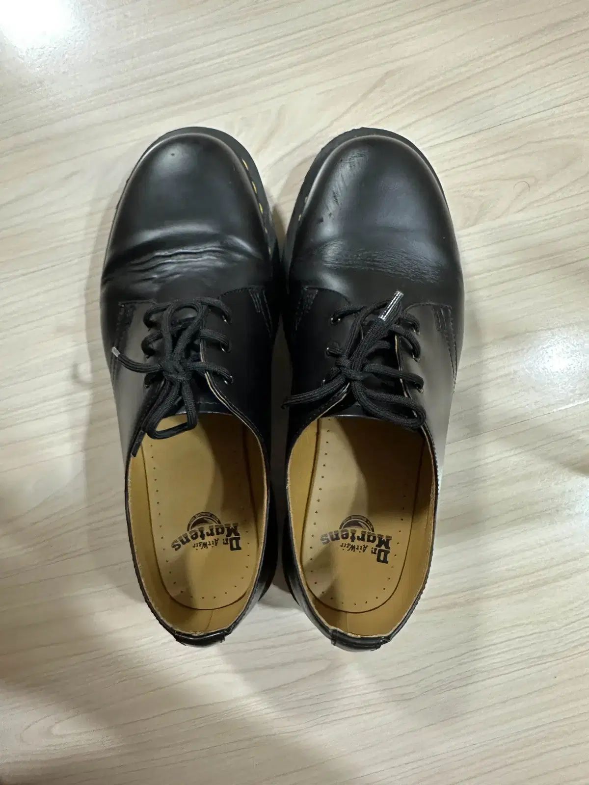 DR. MARTENS