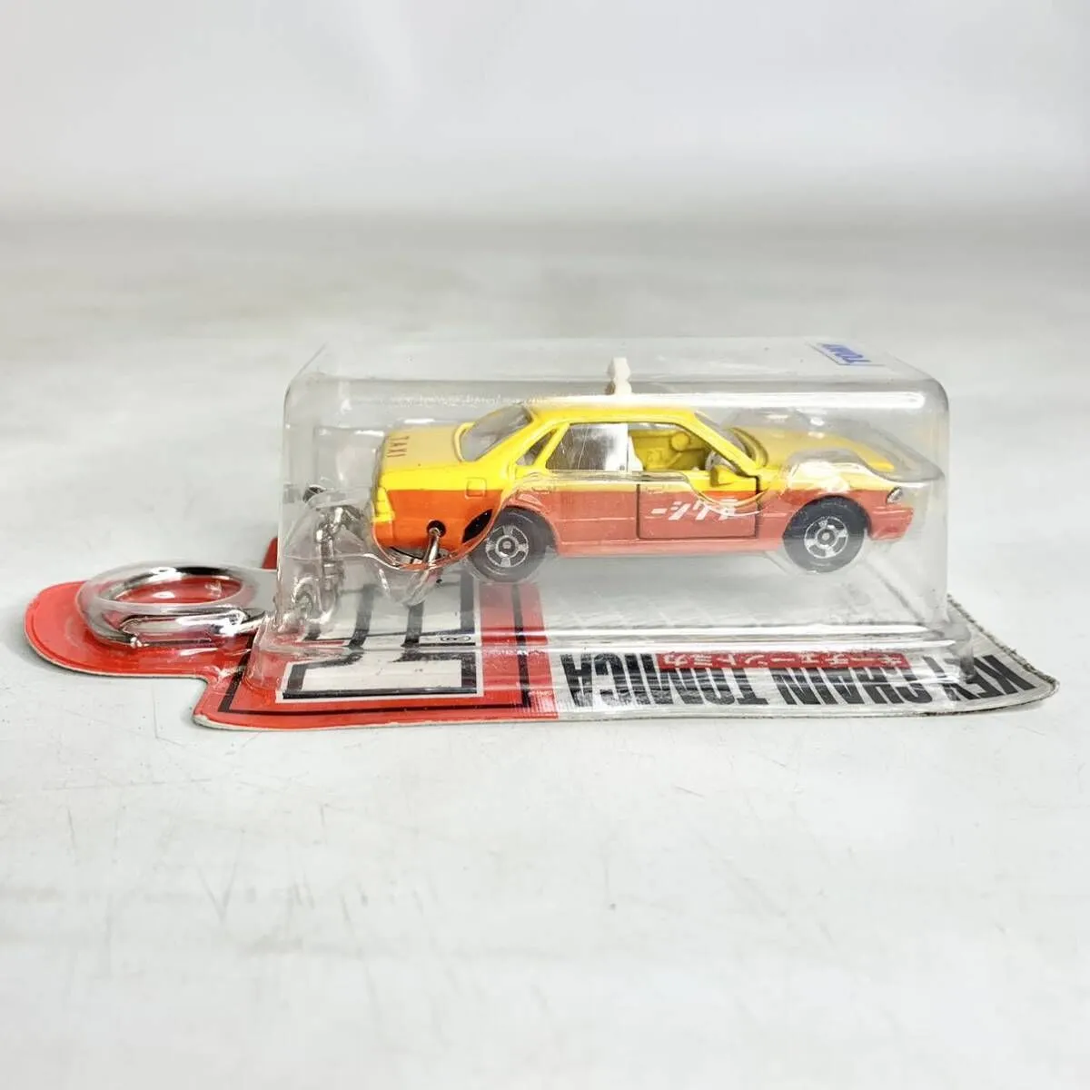 未開封 トミー キーチェーントミカ 1/62 日産セドリックタクシー