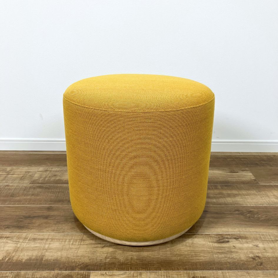 カリモク ニュースタンダード KNS スツール  KARIMOKU ELEPHNT POUF ダークイエロー