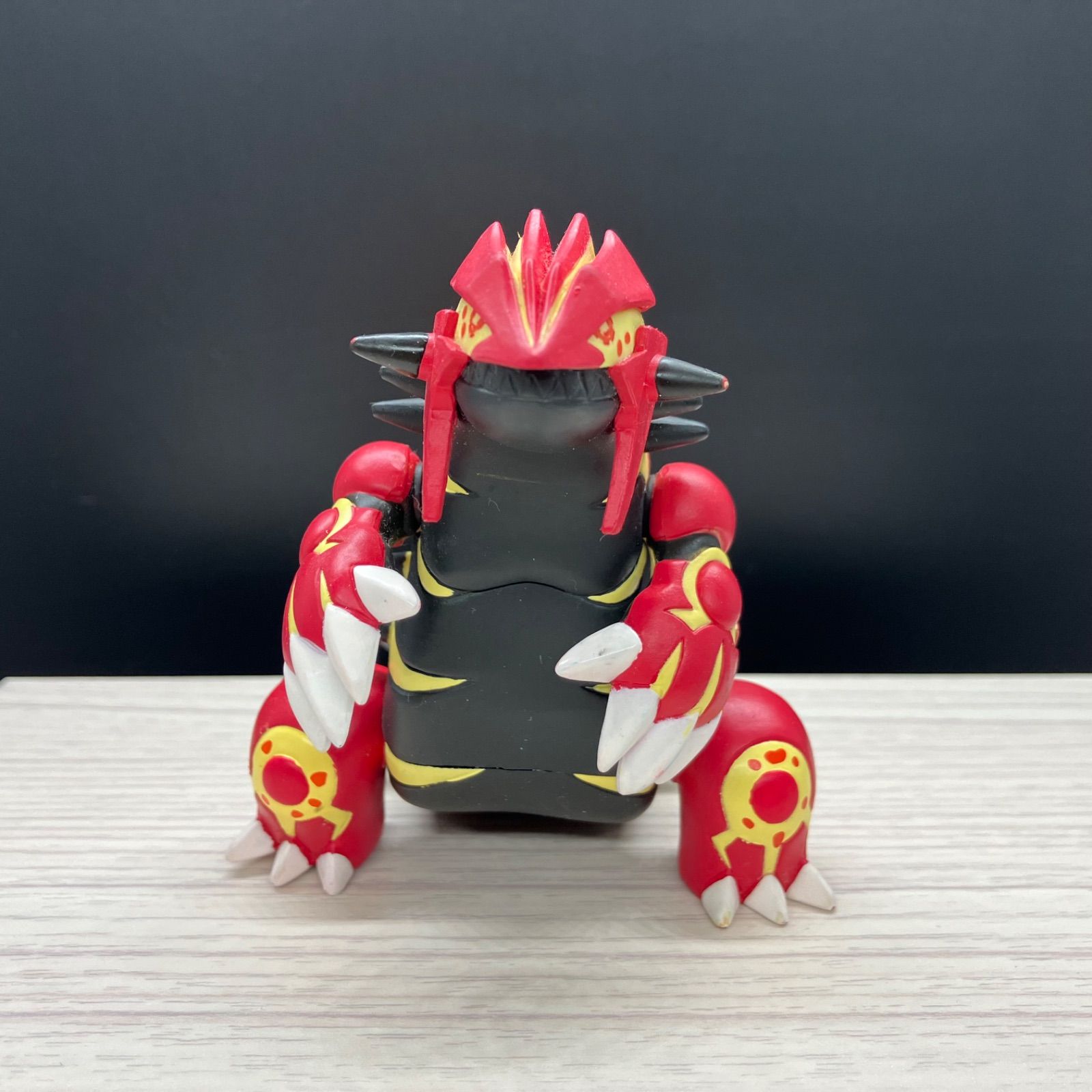 モンコレ　ゲンシカイオーガ　ゲンシグラードン　サトシゲッコウガ モンコレ ゲンシグラードン ゲンシカイオーガ 【①】 - メルカリ