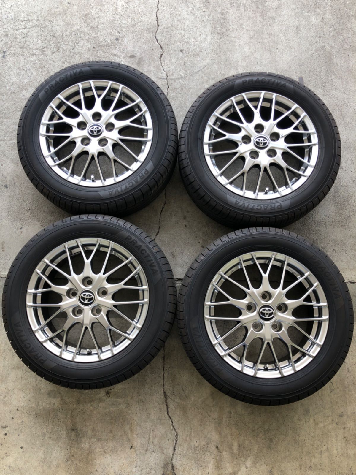 ZWR80　オーリス　ブレイド　アイシス　レグノ 純正アルミ　205/55R16 ノア ヴォクシー アイシス 鍛造 FORGED トヨタ純正アルミ