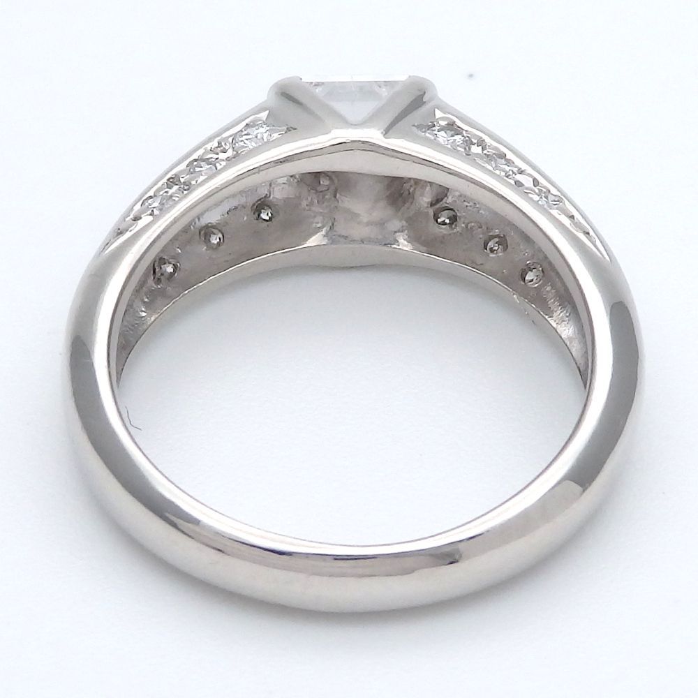 Pt900 プラチナ ダイヤモンド 0.454ct 0.31ct 指輪 鑑定書付 豪華 中古 Pt900 プラチナ ダイヤモンド 0.454ct 0.31ct 指輪 鑑定書付 豪華 中古
