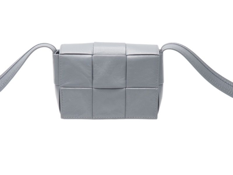 美品 BOTTEGA VENETA ボッテガ ヴェネタ ショルダーバッグ グレー BOTTEGAVENETAボッテガヴェネタ ショルダーバッグ グレー イントレ