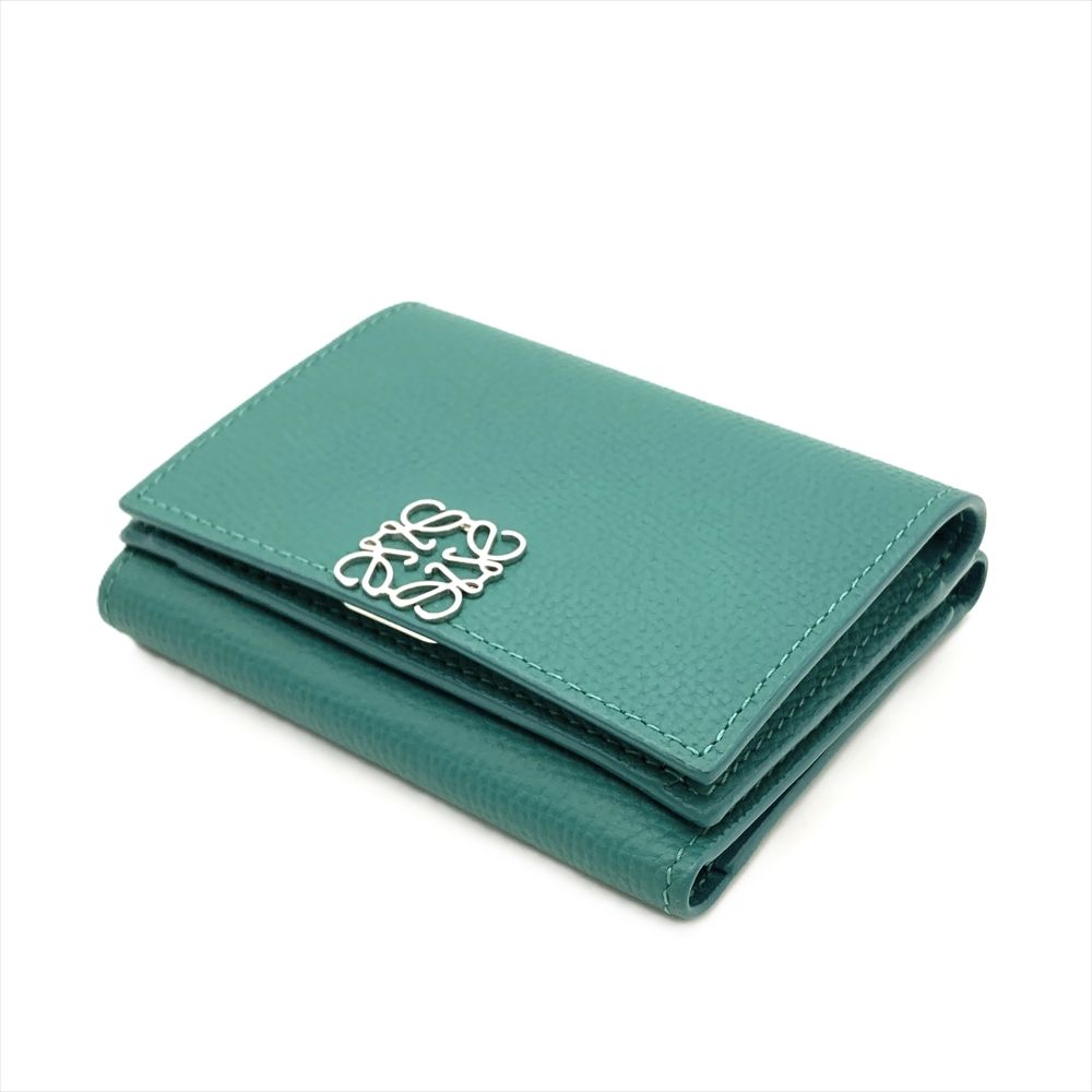 ロエベ LOEWE 財布 三つ折り財布 折りたたみ財布 小銭入れ付き ANAGRAM TRIFOLD WALLET C821TR2X02 4140  821 レディース グリーン系 レザー - 【感動物語  ギフトモール店－☆リボンをほどくと溢れる笑顔☆－おしゃれで素敵なプレゼントやギフトにお勧めのブランド雑貨を 
