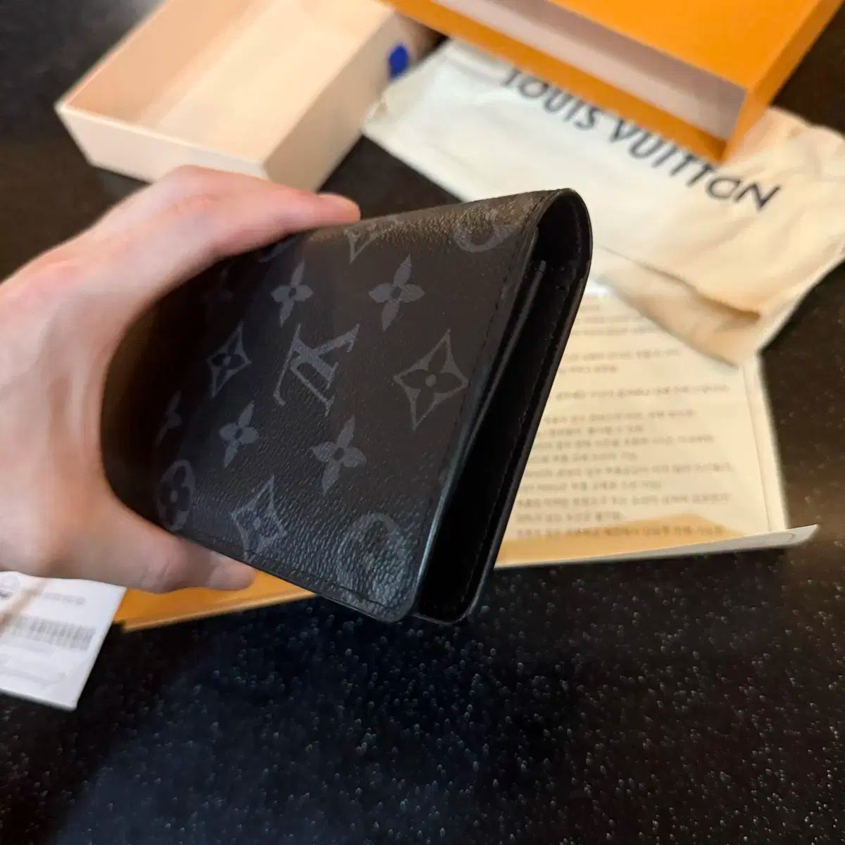 長財布 新世界