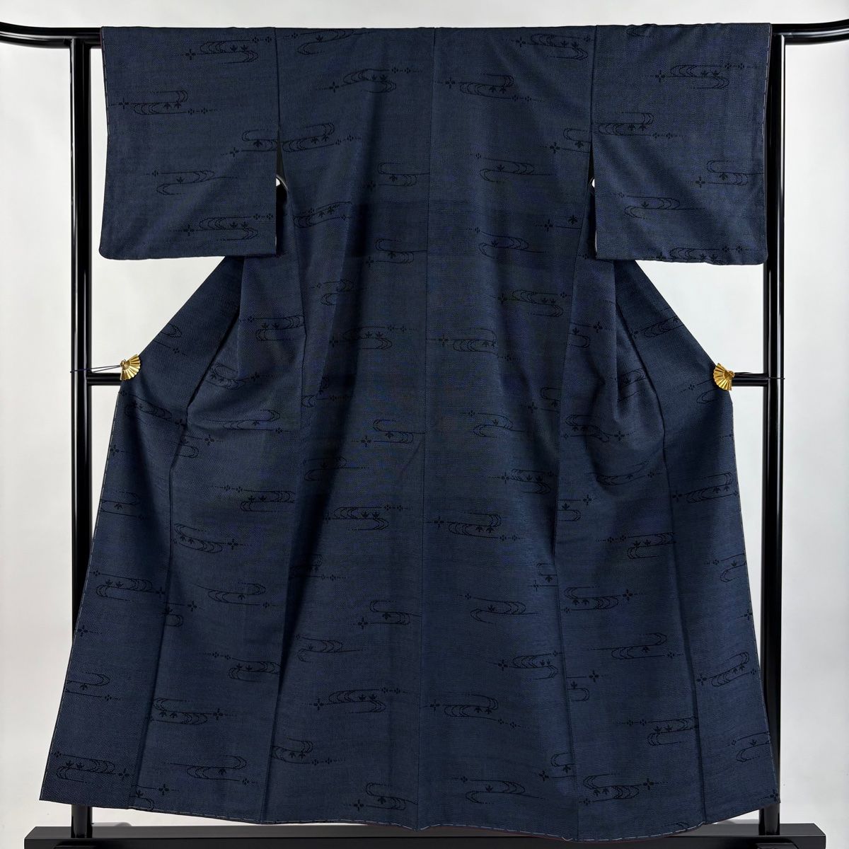 お召 身丈155cm 裄丈63cm S 袷 本塩沢 花 流水 紺色 正絹 名品