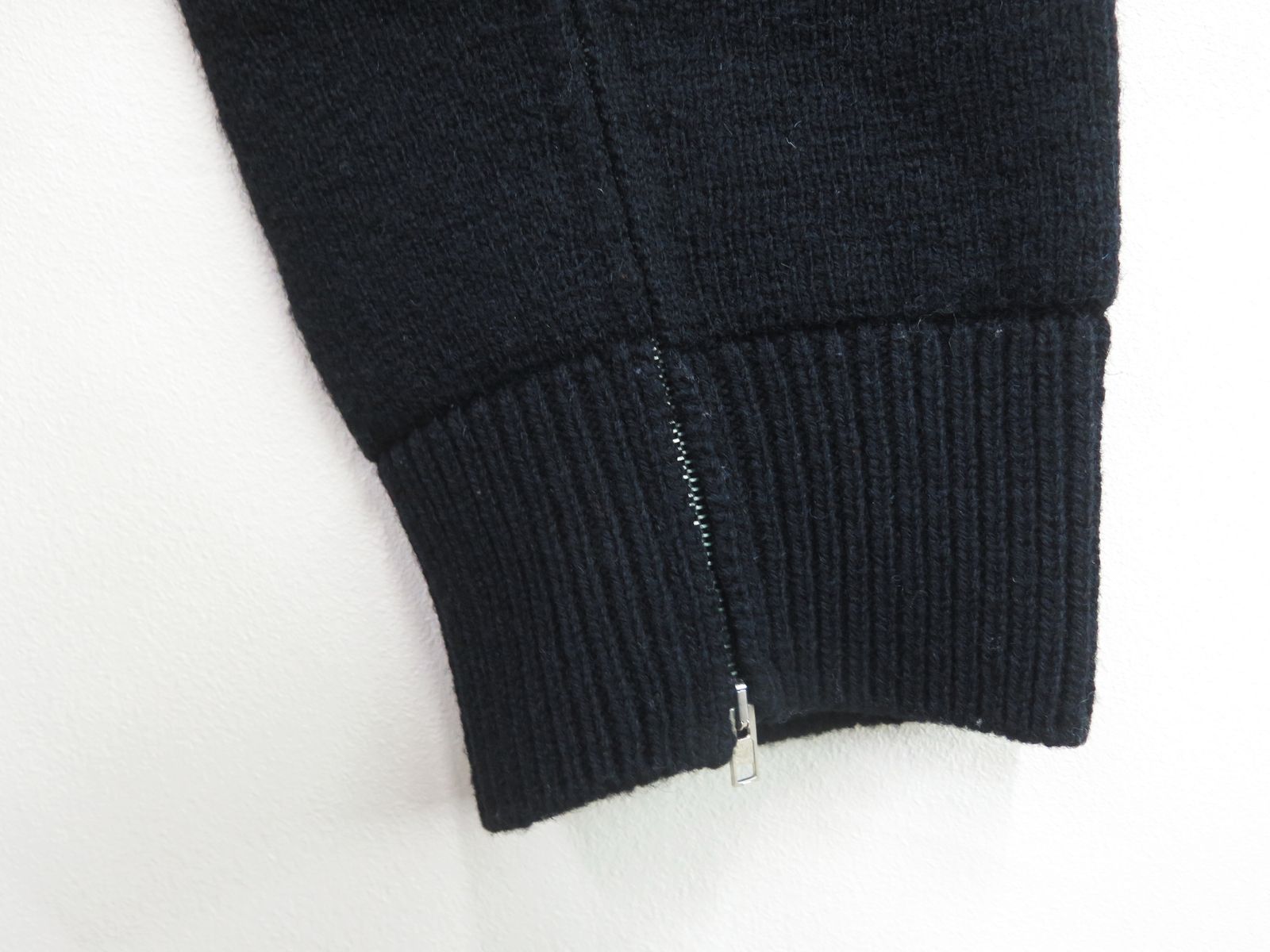 UNUSED V-neck knit アンユーズド US1497 UNUSED V-neck knit アンユーズド US1497 - メルカリ