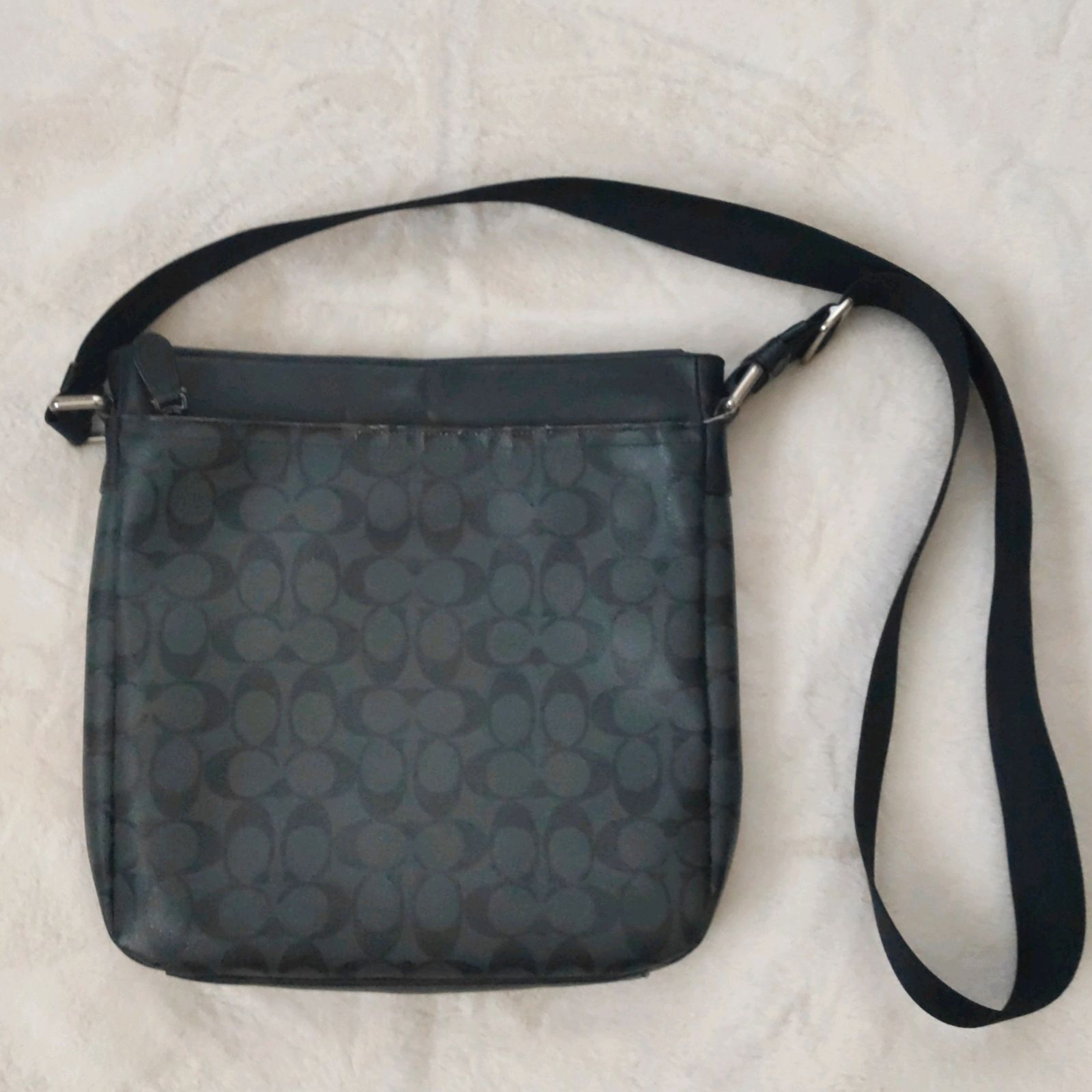 コーチ ショルダーバッグ 黒 シグネチャー メンズ 斜め掛け PVC コーチ ショルダーバッグ COACH 黒 シグネチャー メンズ 斜め