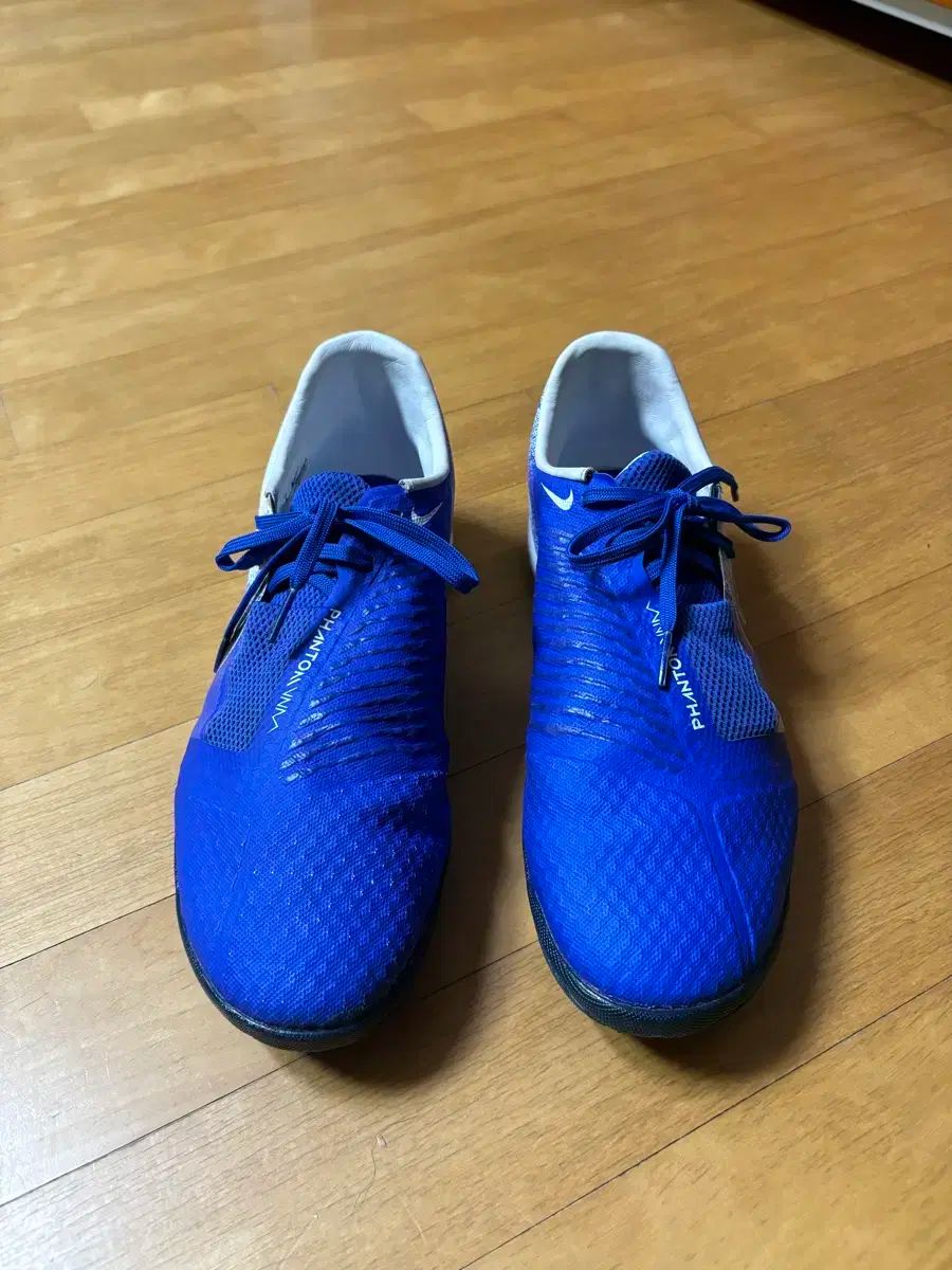 270 NIKE FANTOM ヴェノム アカデミー TF サッカーシューズ