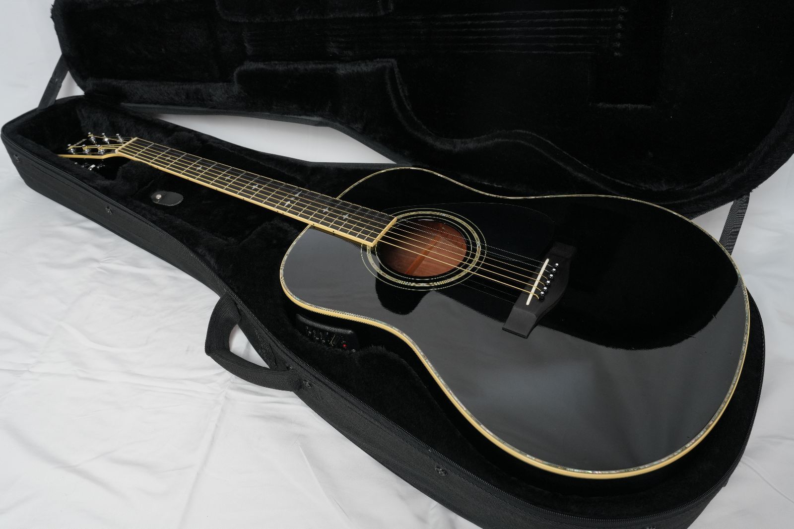 ☆YAMAHA☆LL-23J ALL BLACK オール単板モデル エレアコ レアカラー