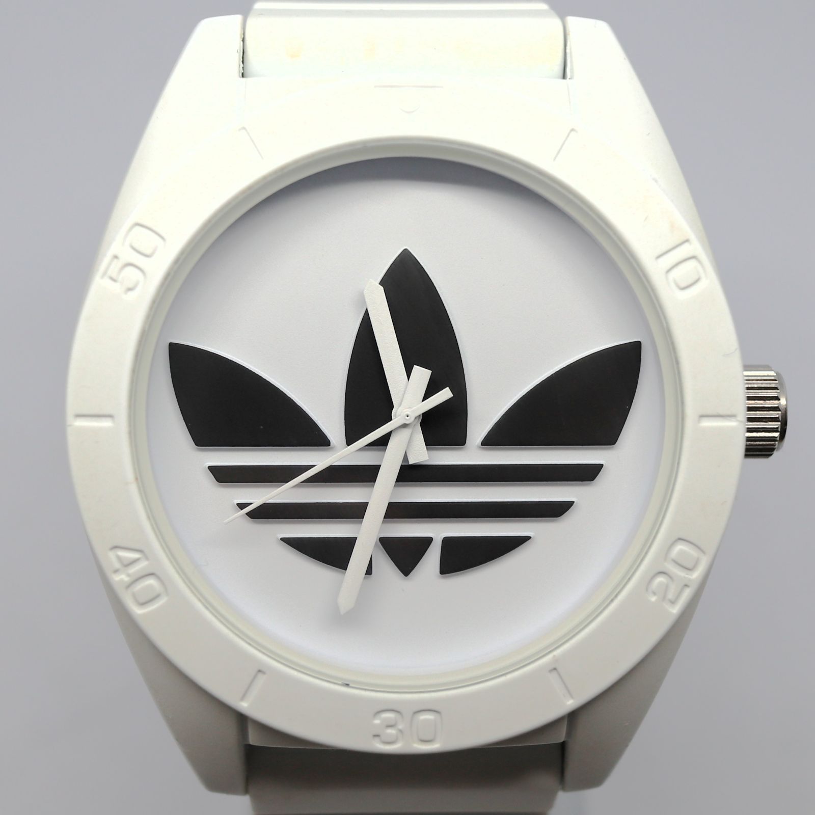 adidas／アディダス】腕時計 サンティアゴ ADH 2916 白 美品