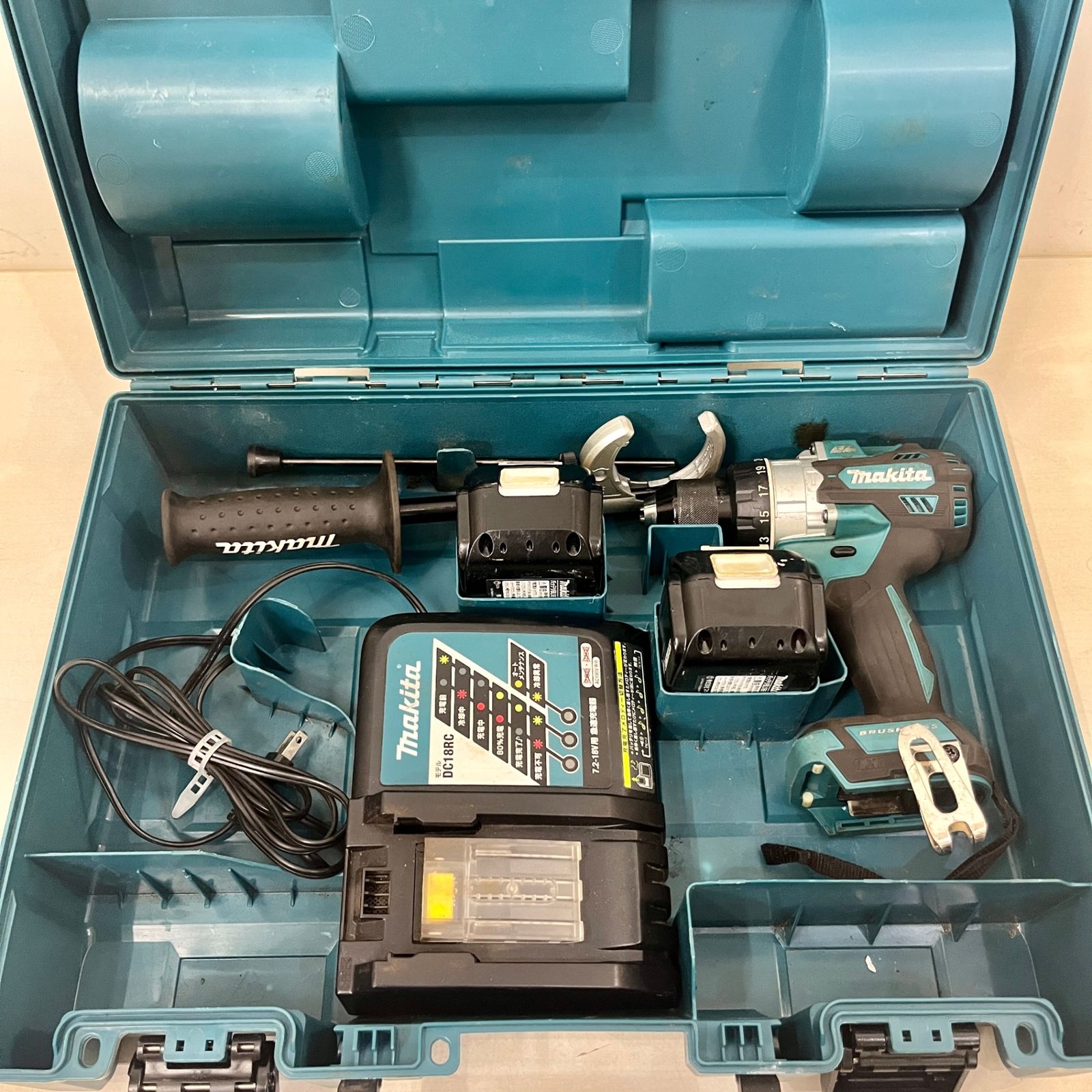 makita 充電式震動ドライバドリル HP486DRGX 急速充電器・純正バッテリ BL1860B 2個セット マキタ ブルー 質屋・リサイクルマート宇部店