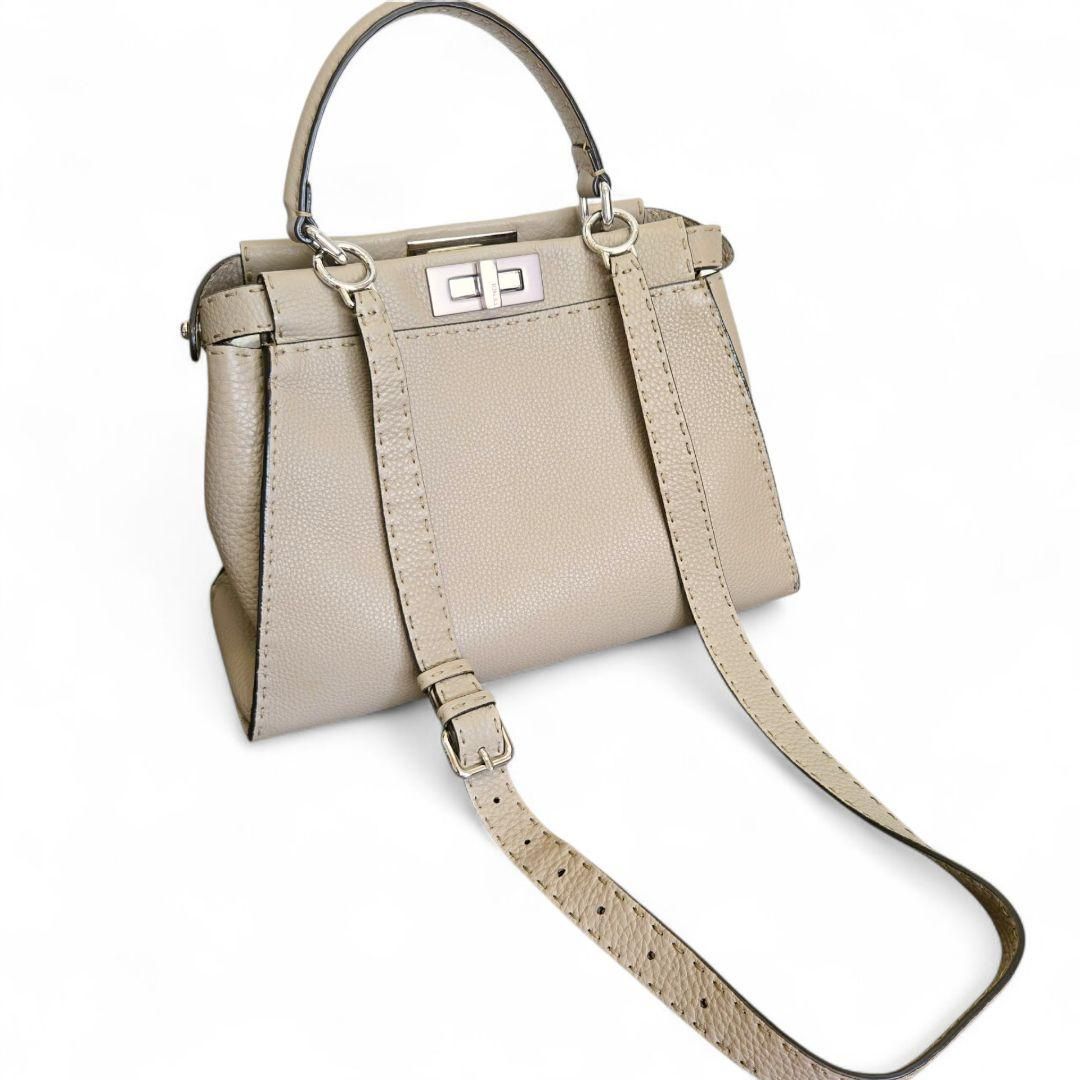 ほぼ♥ フェンディ ピーカブー レギュラー セレリア ハンドバッグ ショルダーバッグ グレージュ 8BN290