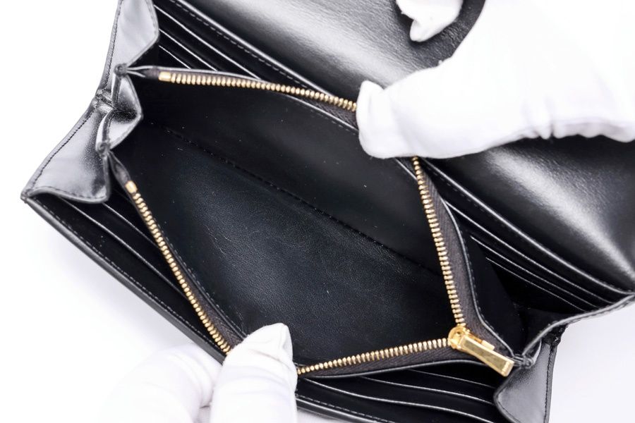 セリーヌ / CELINE ラージ フラップ ウォレット トリオンフ 10E313DPV  