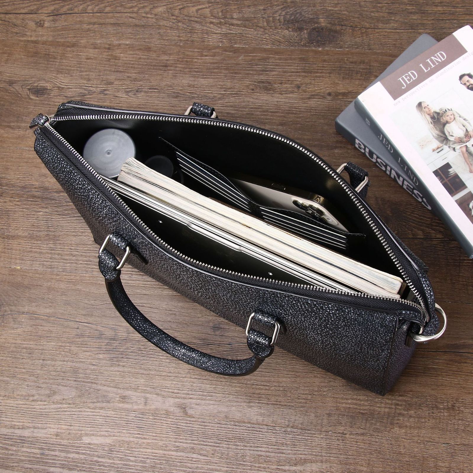 新品☆エイ革 スティングレー ガルーシャ 大容量 ビジネスバッグ