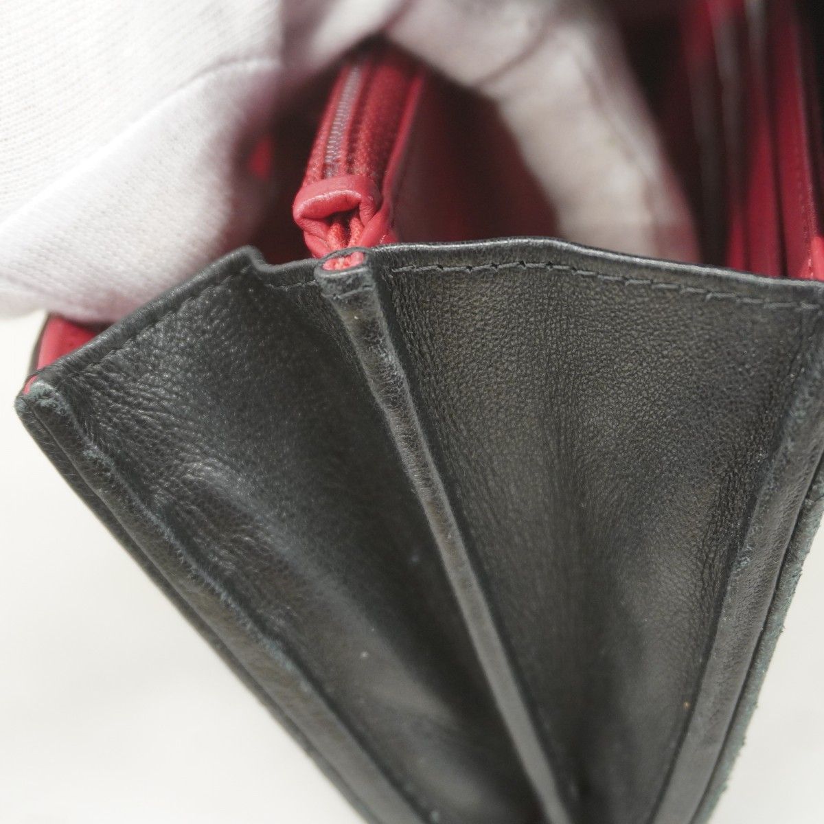 5eb2207】シャネル 長財布 シャネル19 ラムスキン ブラック ゴールド  