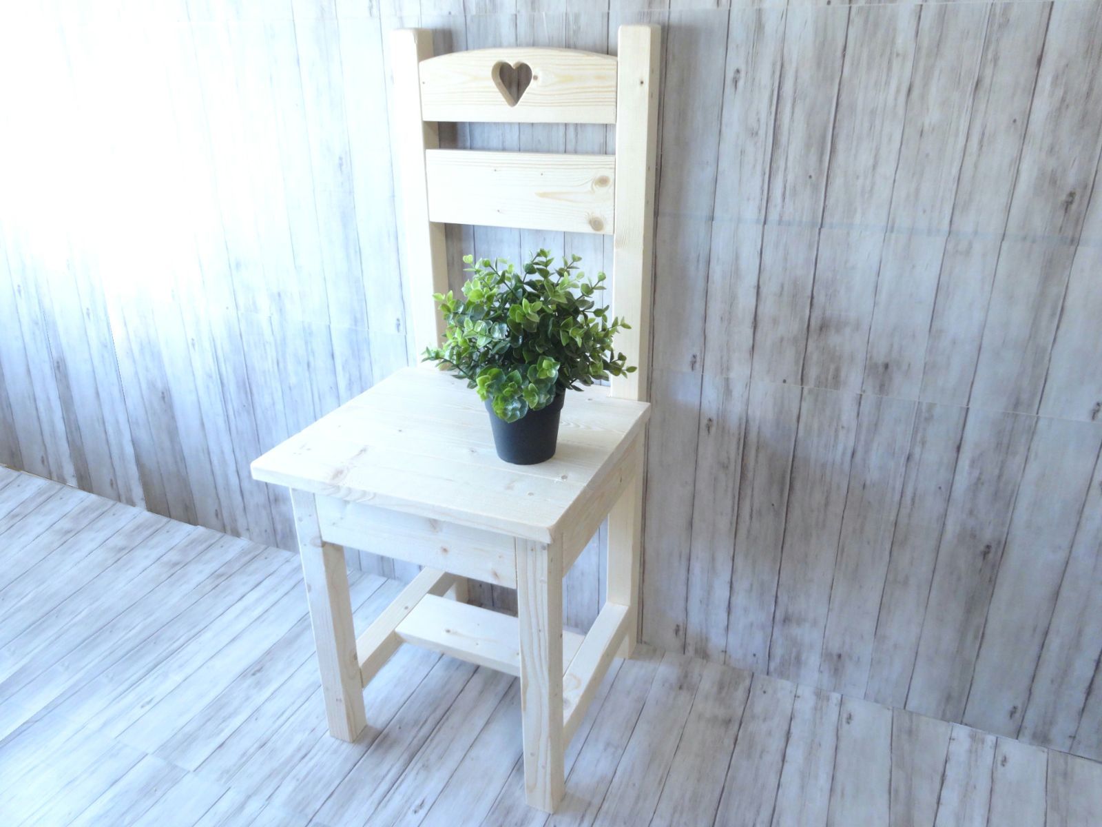 ハンドメイド 一人掛けチェア ハートタイプ ナチュラル MARWIL-DEMENAGEMENTS_CH