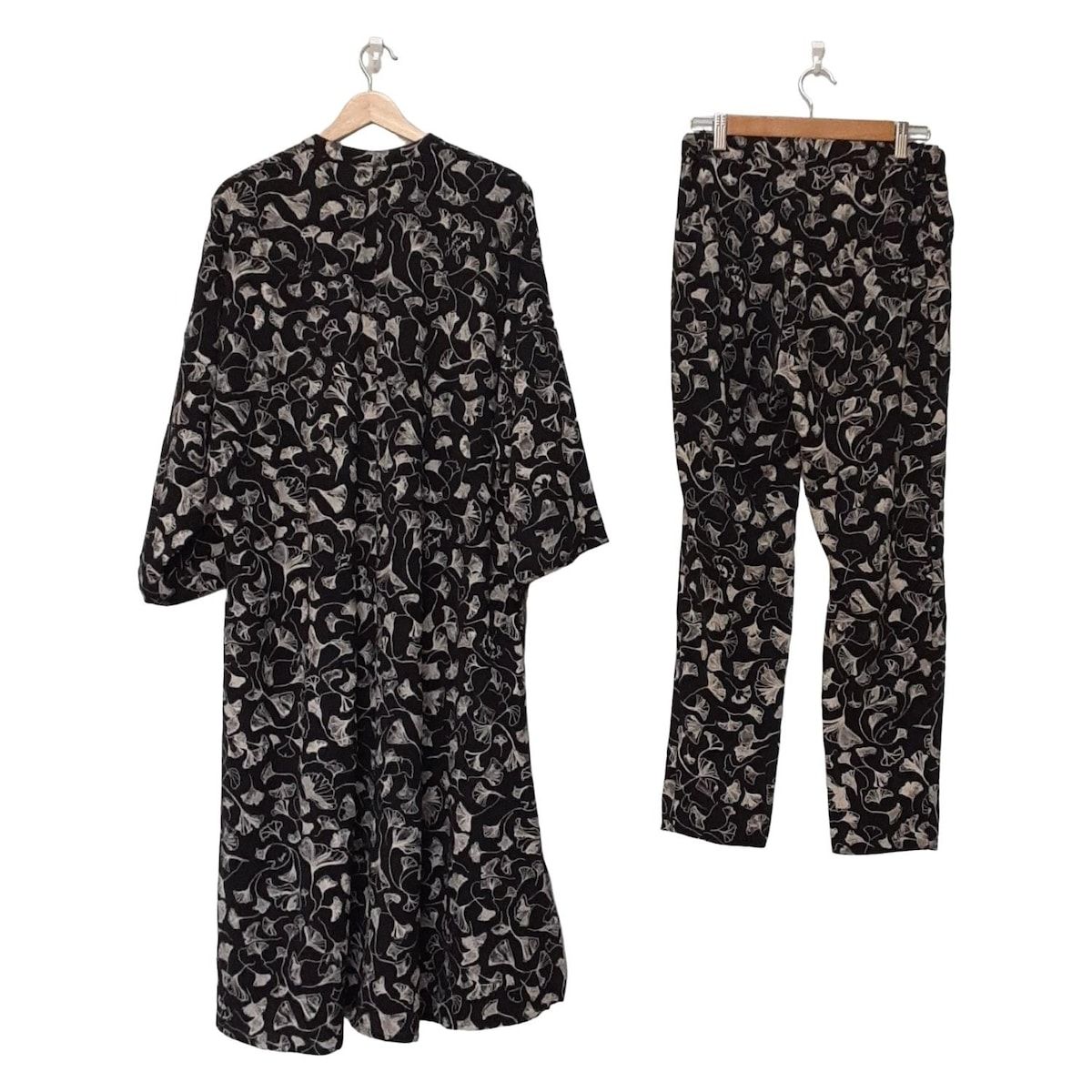 Juana de Arco ホォアナ デ アルコ レディースパンツセットアップ レディース - 黒×アイボリー ウエストゴム