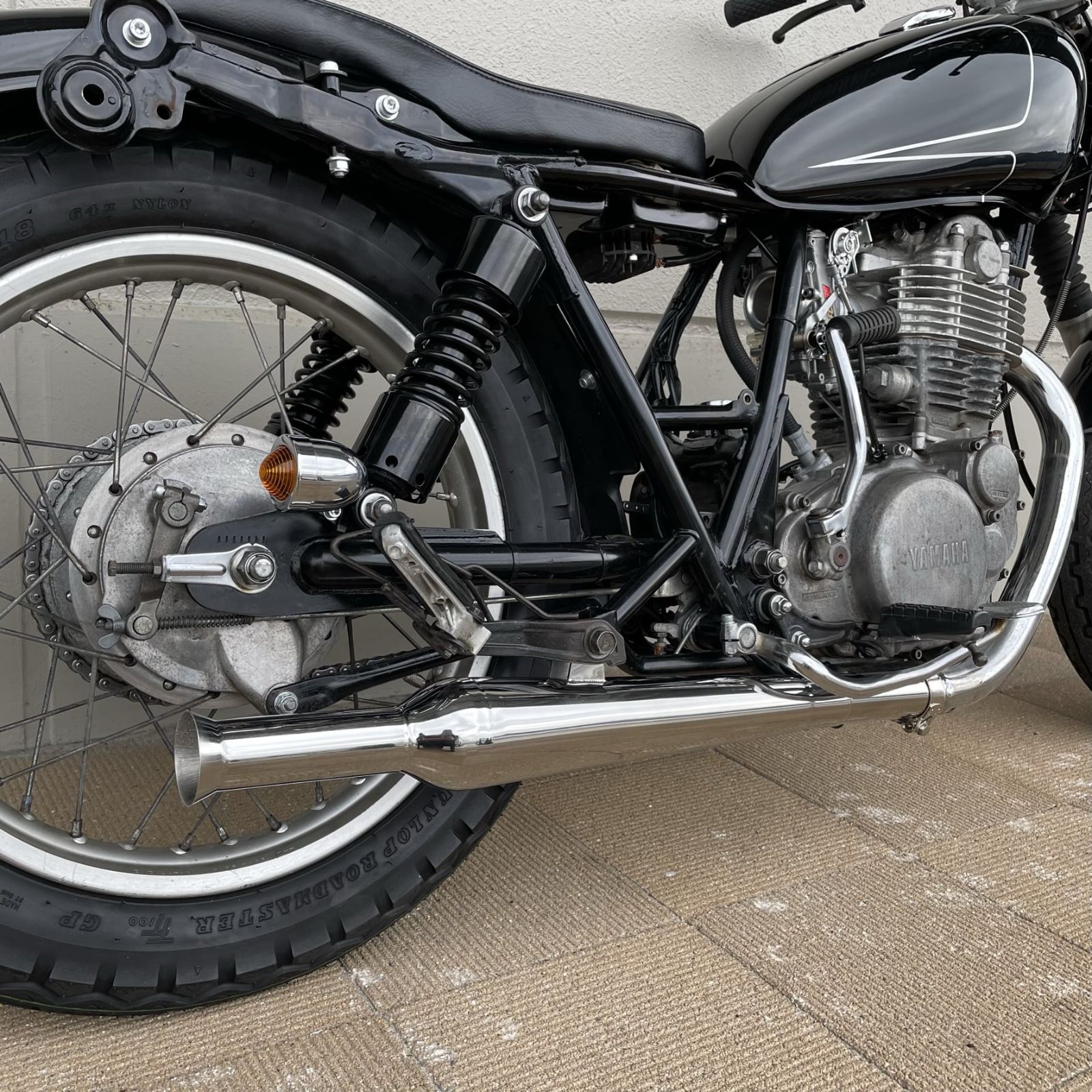 SR400/500 スリップオン トランペットマフラー ロングベル - メルカリ