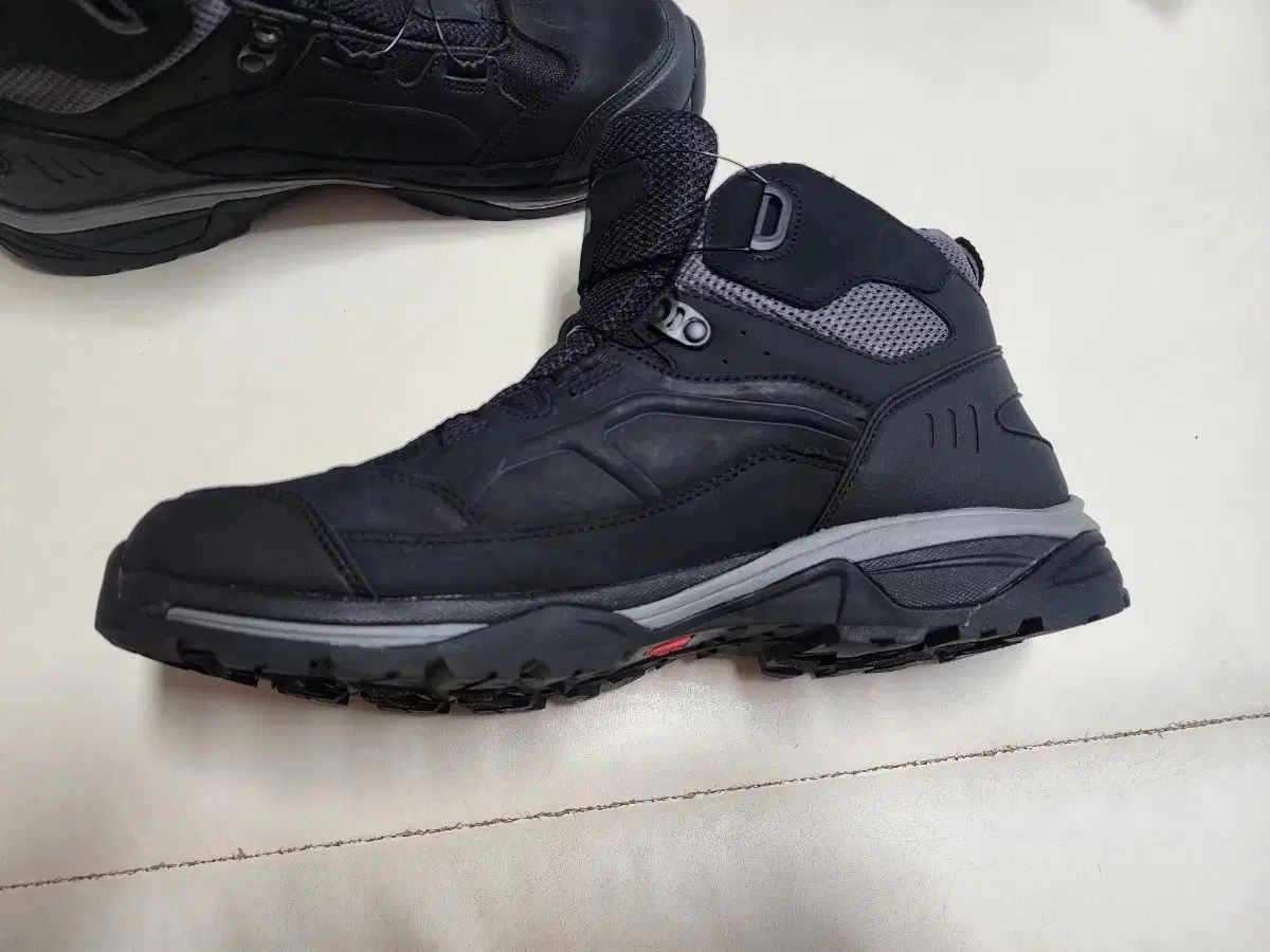 ゴアテックス 登山靴