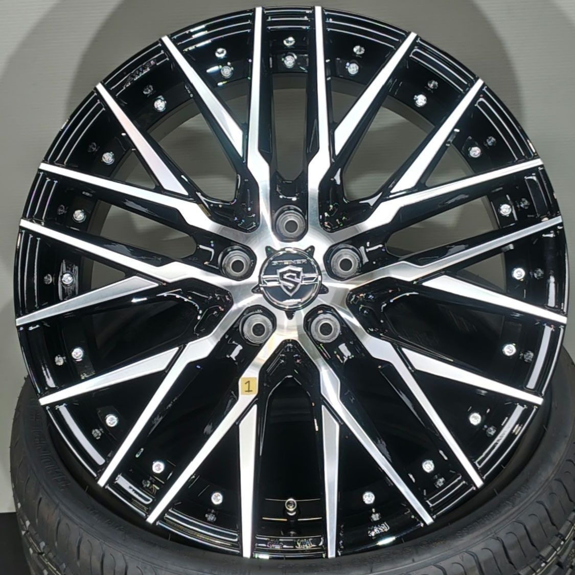 STEINER CVX シュタイナー　19インチ　4本セット　新品未使用 共豊 STEINER シュタイナー CVX 19インチ 9.5J 40 5-114.3