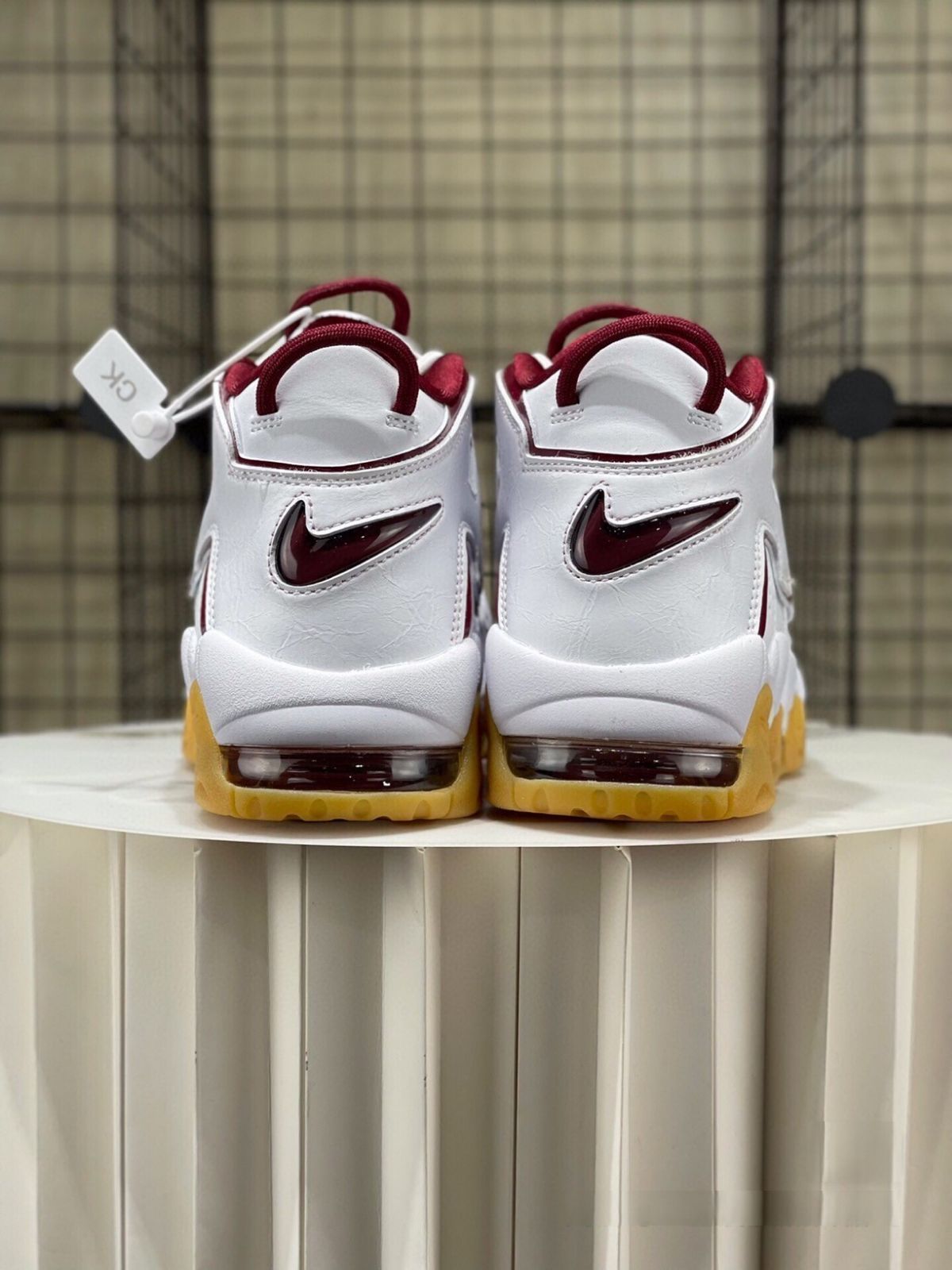 ダ*ゴ様 値下げ【新品未使用箱】NIKE AIR MORE UPTEMPO 96 お値下げしました??即購入?? Nike Air more uptempo red toe 箱