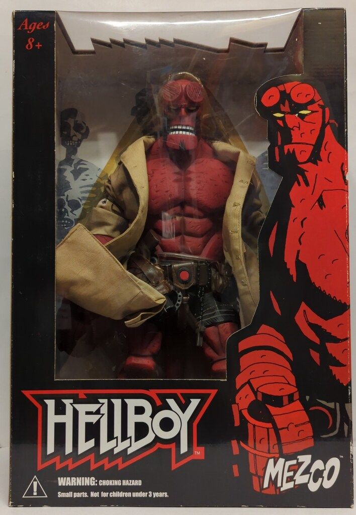 MEZCO ACTION FIGURES HELLBOY (コート/口開き) 18インチ - メルカリ