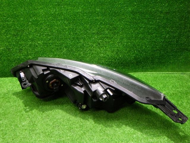 ヴェゼルハイブリッド RU3 4 前期 LED 100-62164 11 ジャンク品 251008016 FFCRYSTALESIA_COM